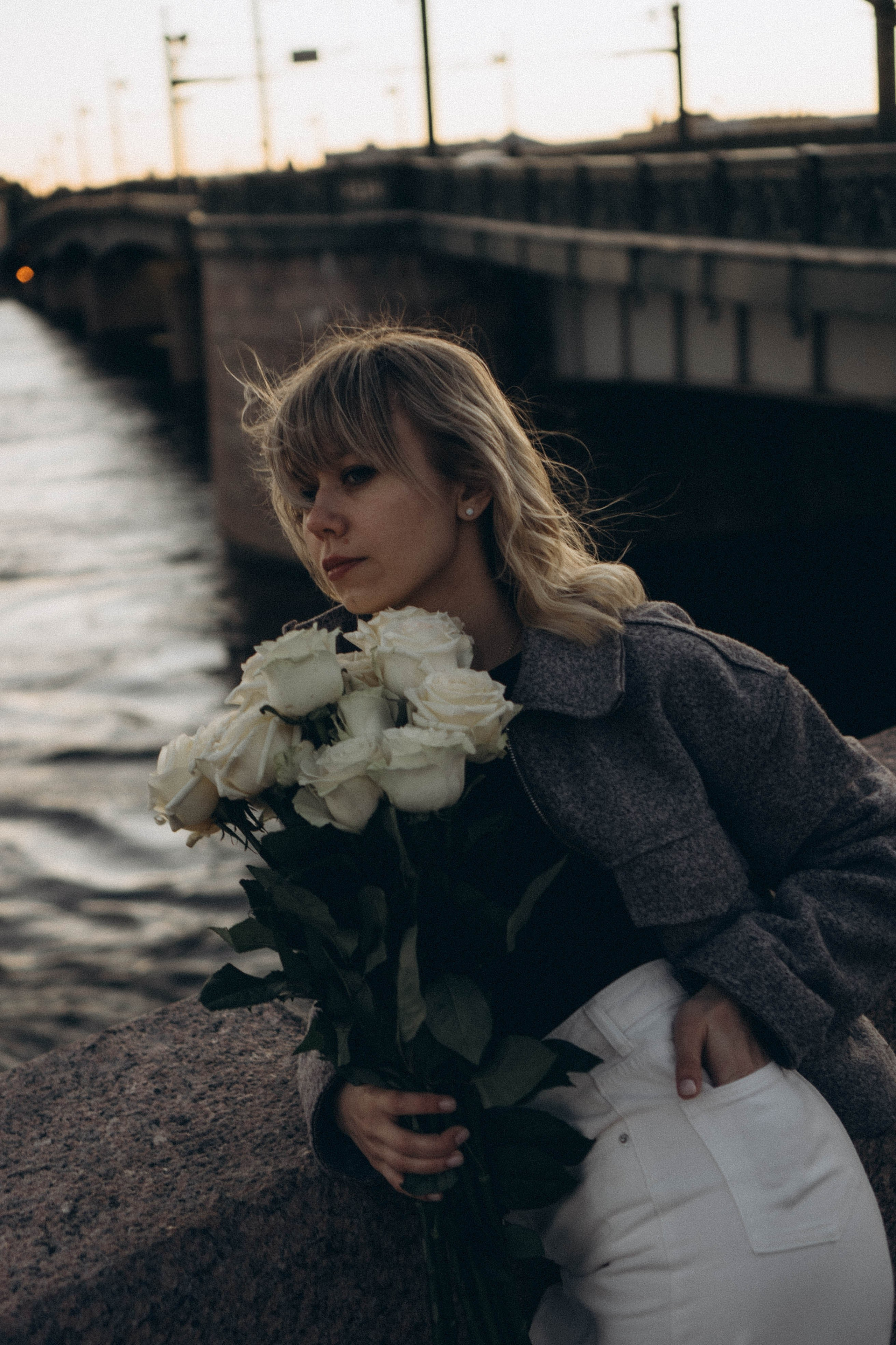 ПРОГУЛКА ПО ГОРОДУ В БЕЛЫЕ НОЧИ (другой вариант). Профессиональный фотограф, Санкт-Петербург — Виктория Богомолова