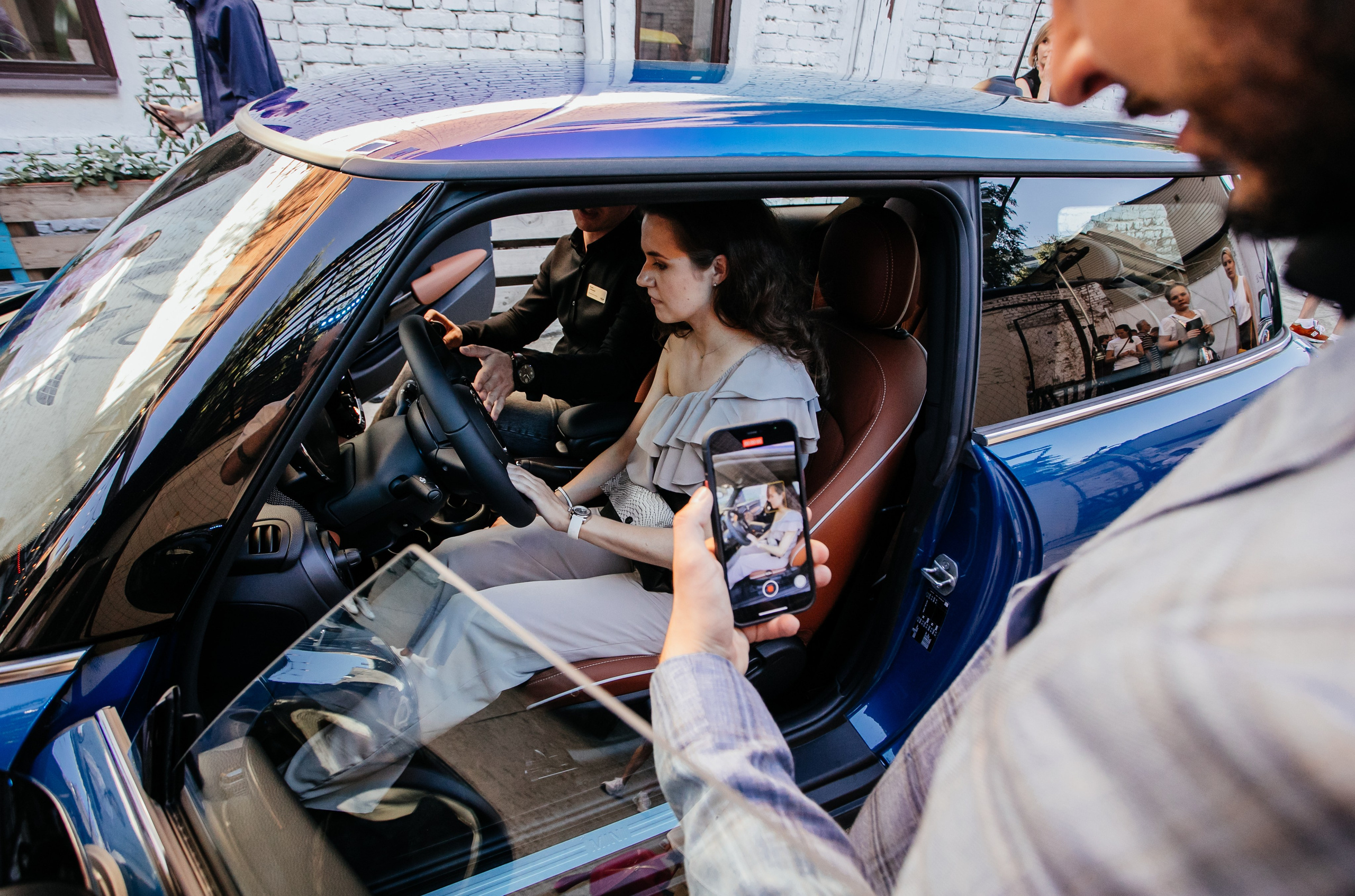 New MINI Cooper в Гоголь Центре. Репортажный, event, концертный и backstage фотограф из Москвы Виталий Кривцов