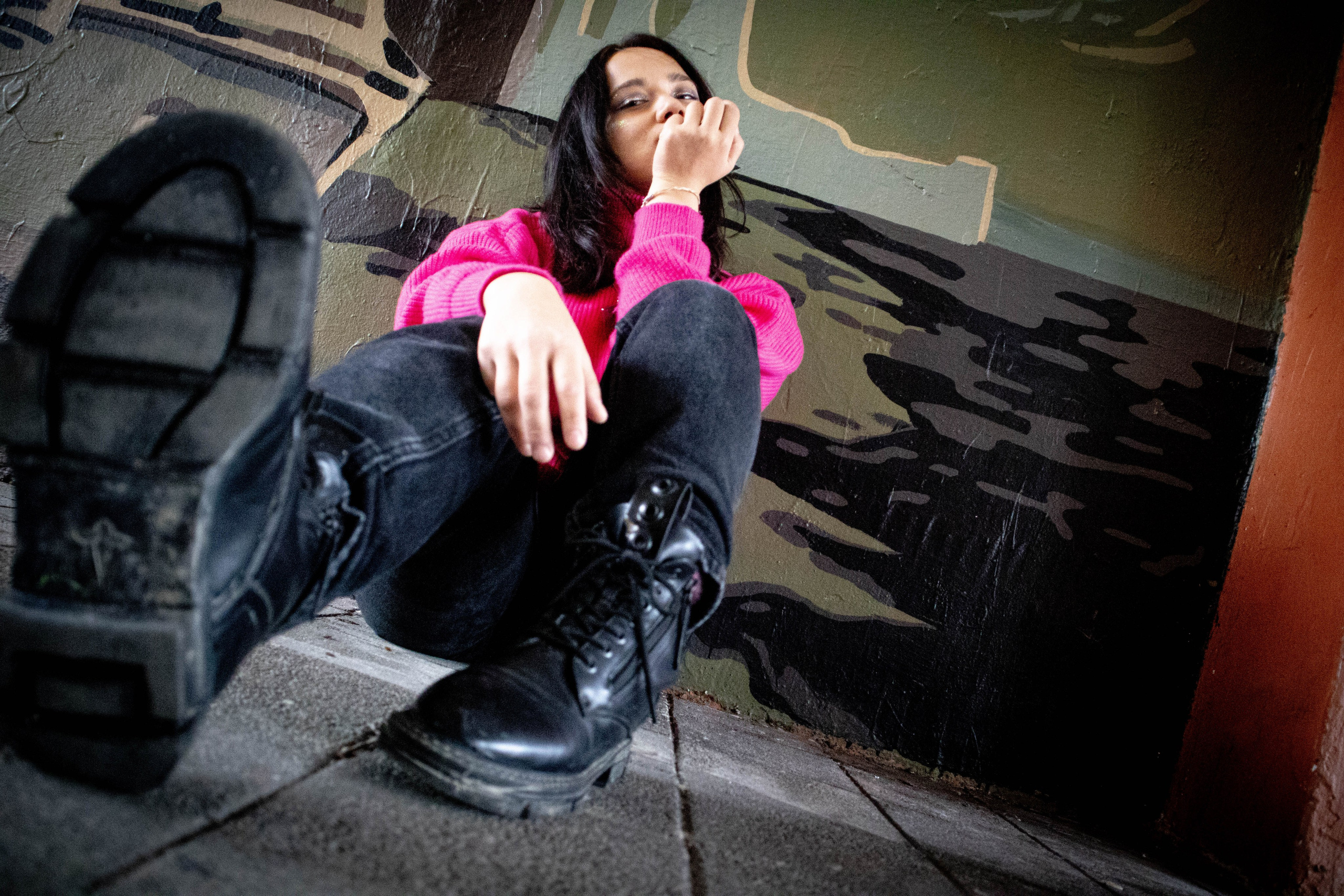 «Городская грация: осенний вальс». Уличный фотограф Города N