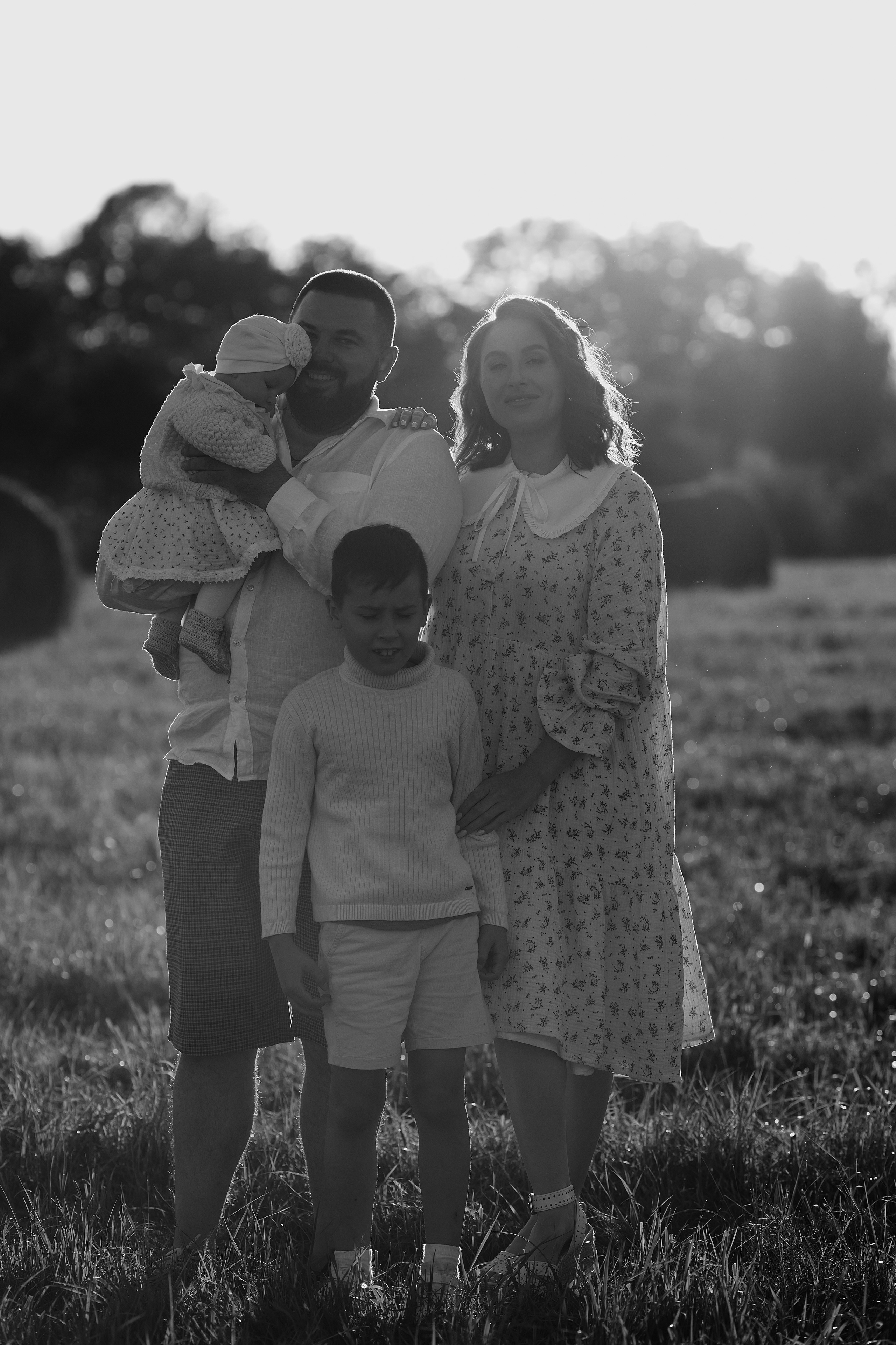 Семейная съемка в поле. Свадебный и семейный фотограф  во Владивостоке Ольга Украинец