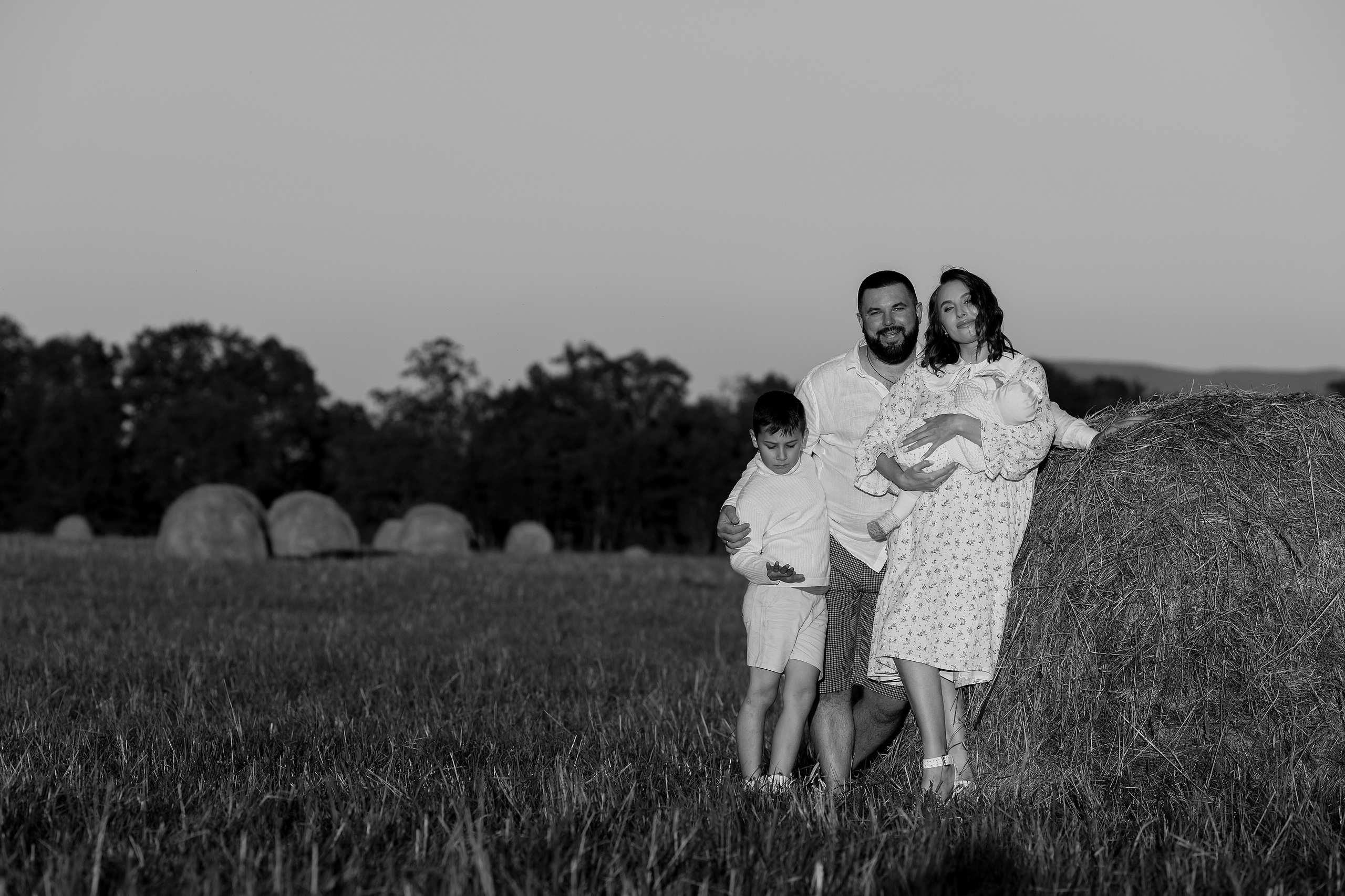 Семейная съемка в поле. Свадебный и семейный фотограф  во Владивостоке Ольга Украинец