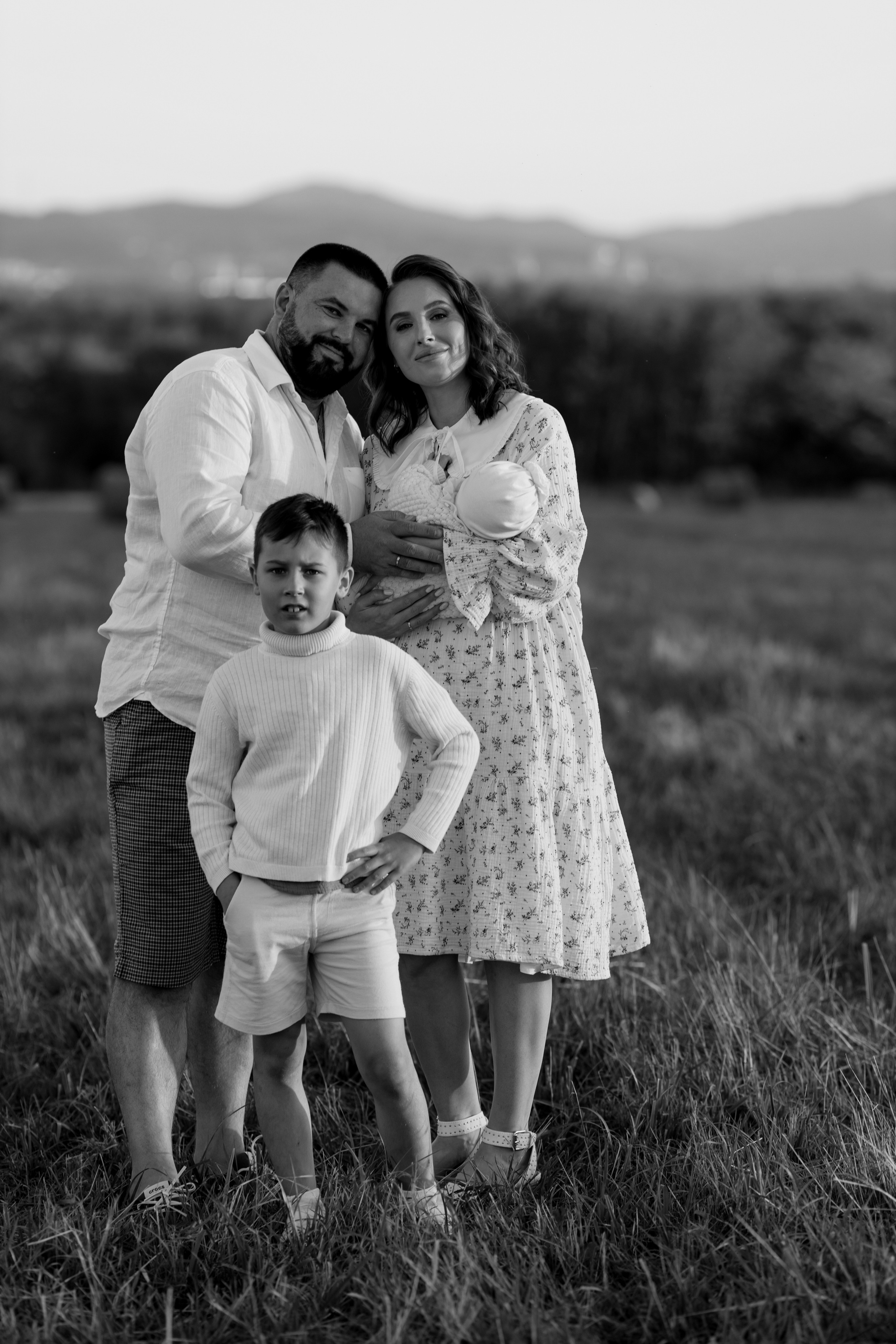 Семейная съемка в поле. Свадебный и семейный фотограф  во Владивостоке Ольга Украинец