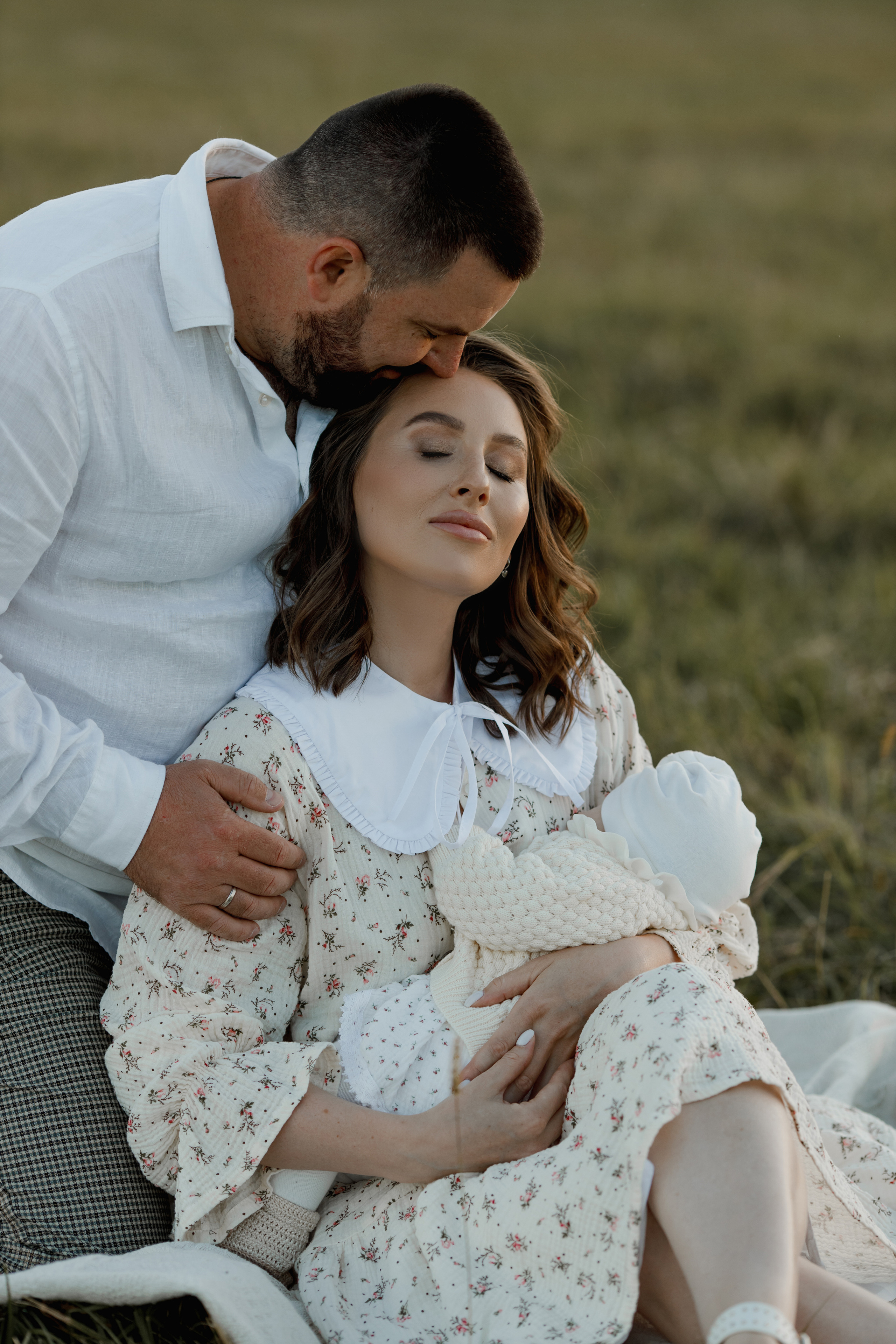Семейная съемка в поле. Свадебный и семейный фотограф  во Владивостоке Ольга Украинец