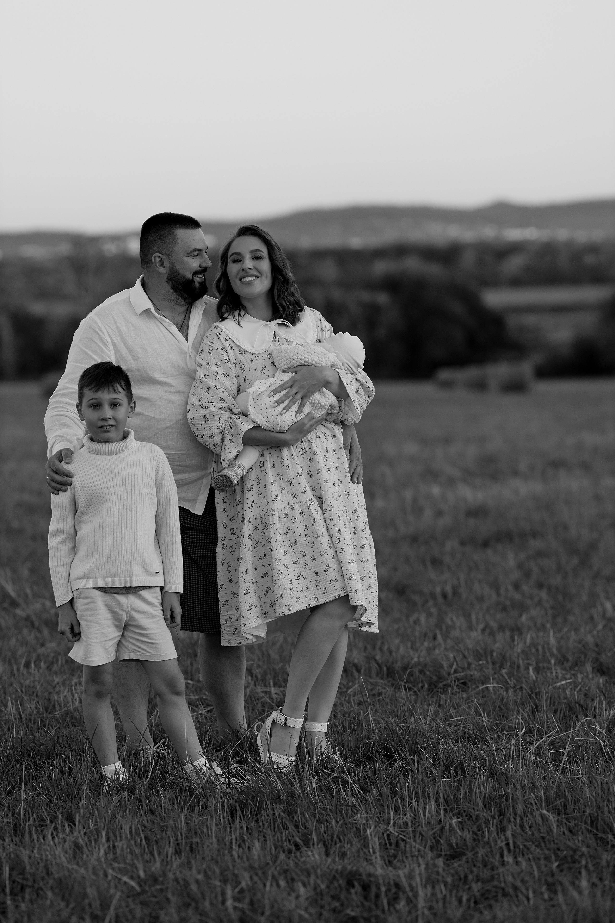 Семейная съемка в поле. Свадебный и семейный фотограф  во Владивостоке Ольга Украинец