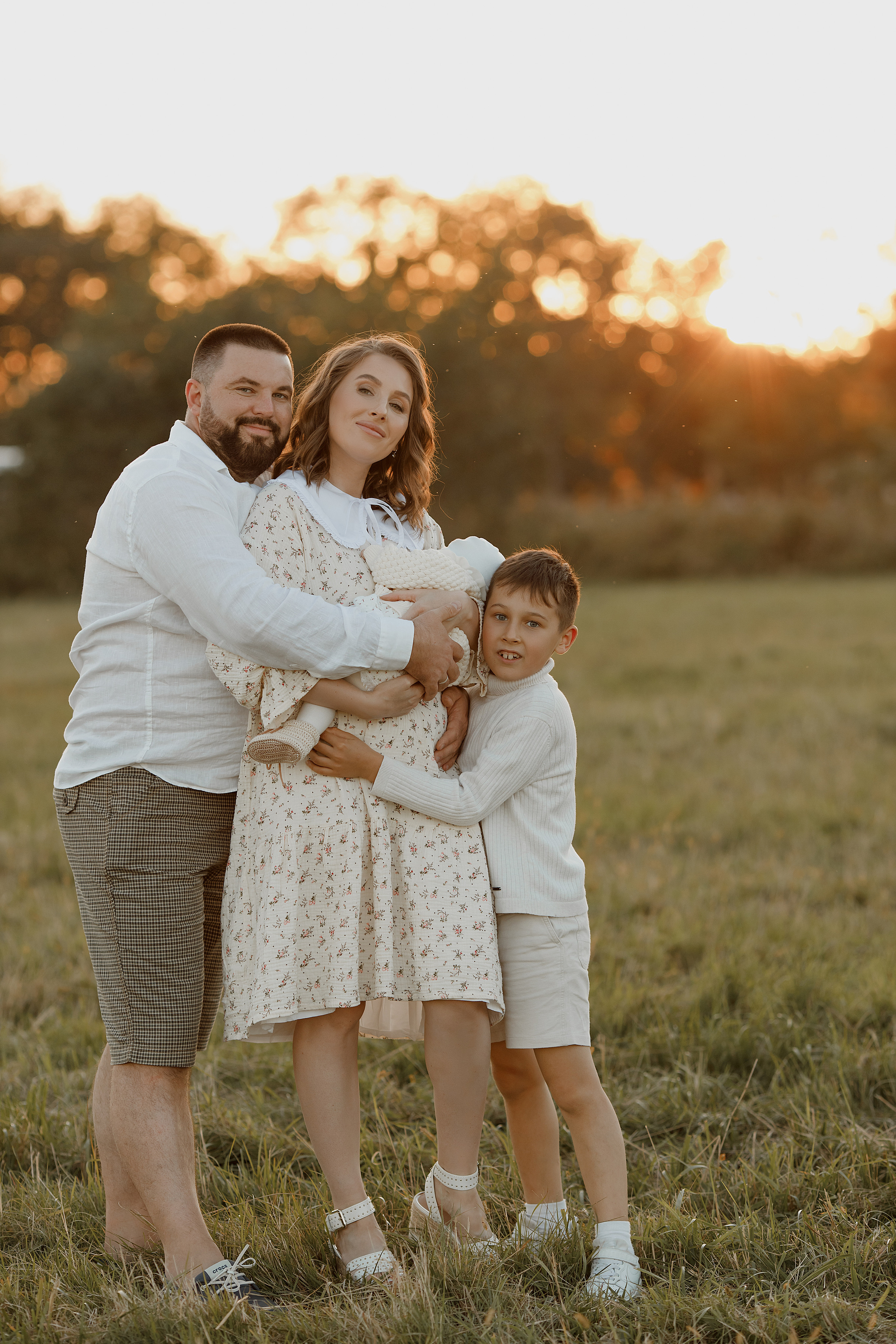 Семейная съемка в поле. Свадебный и семейный фотограф  во Владивостоке Ольга Украинец