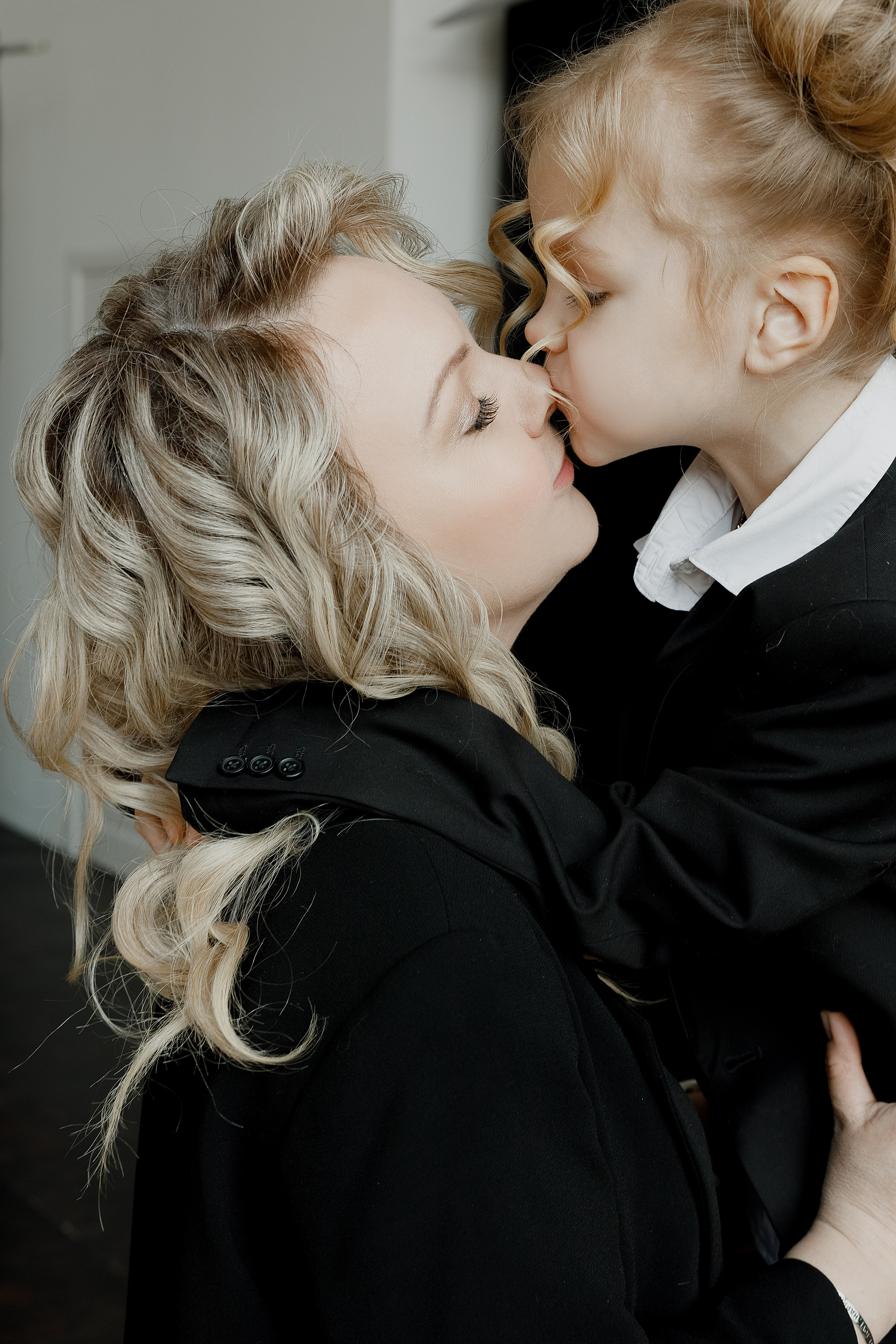 Злата и Даша. Свадебный и семейный фотограф  во Владивостоке Ольга Украинец