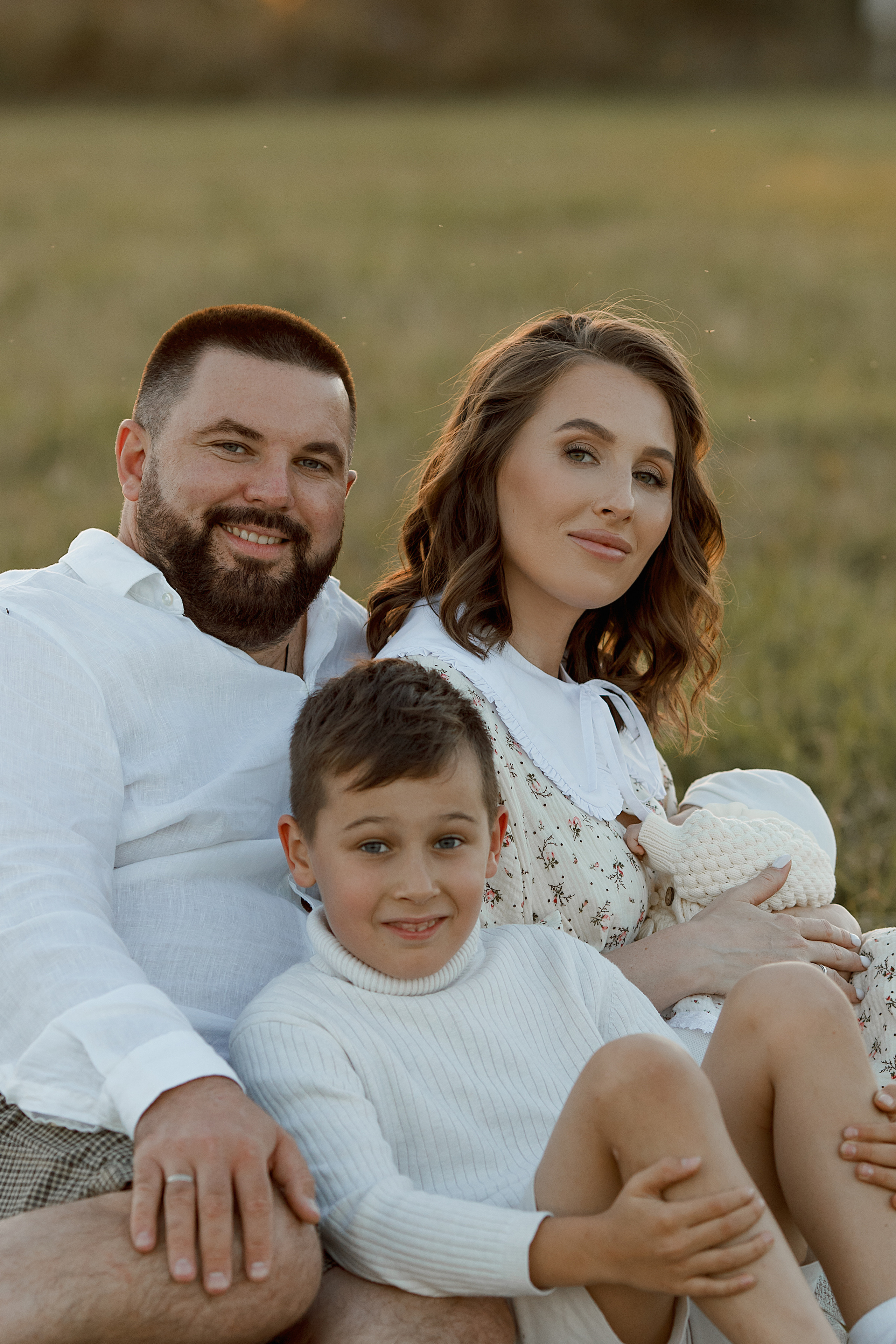 Семейная съемка в поле. Свадебный и семейный фотограф  во Владивостоке Ольга Украинец