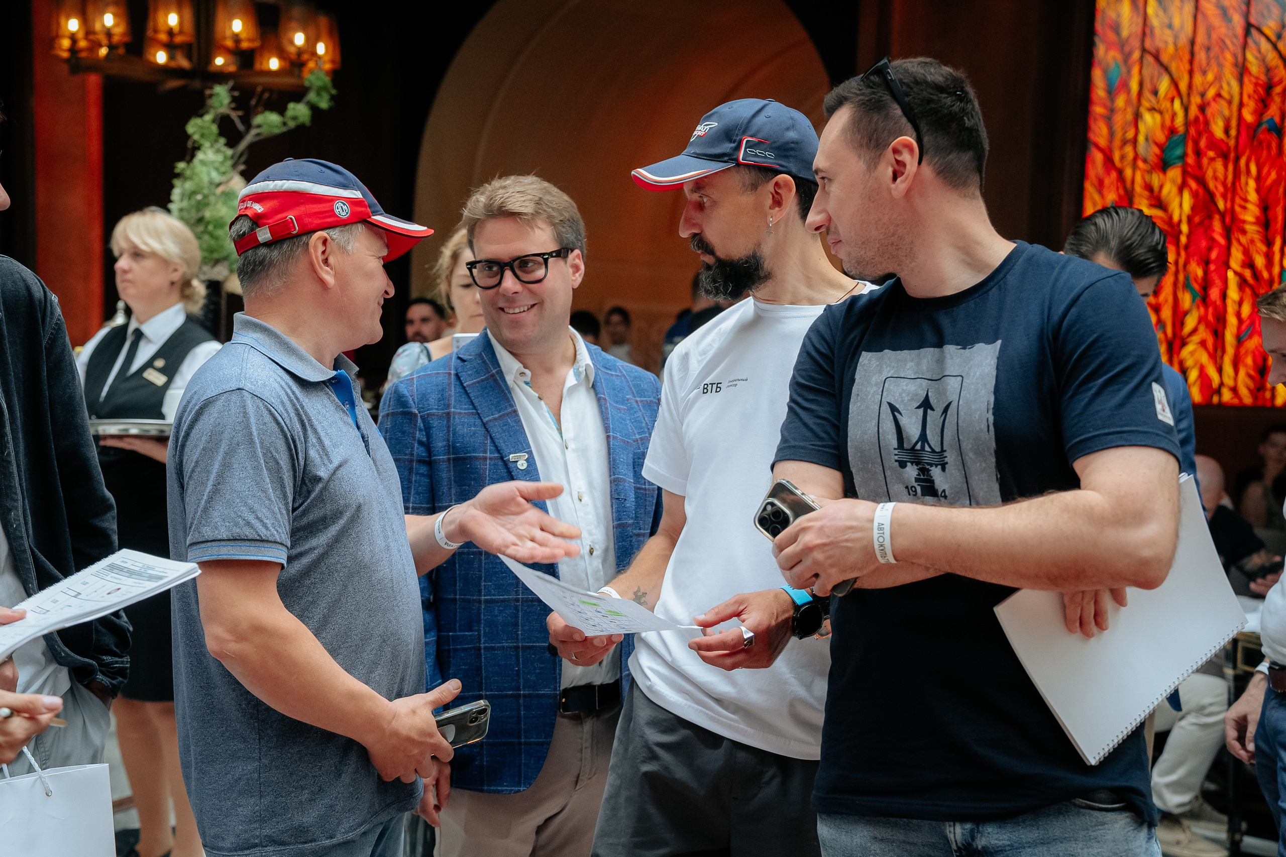 Старт «Гараж-Ралли» 2024. Ilya Foxy — автомобильный фотограф