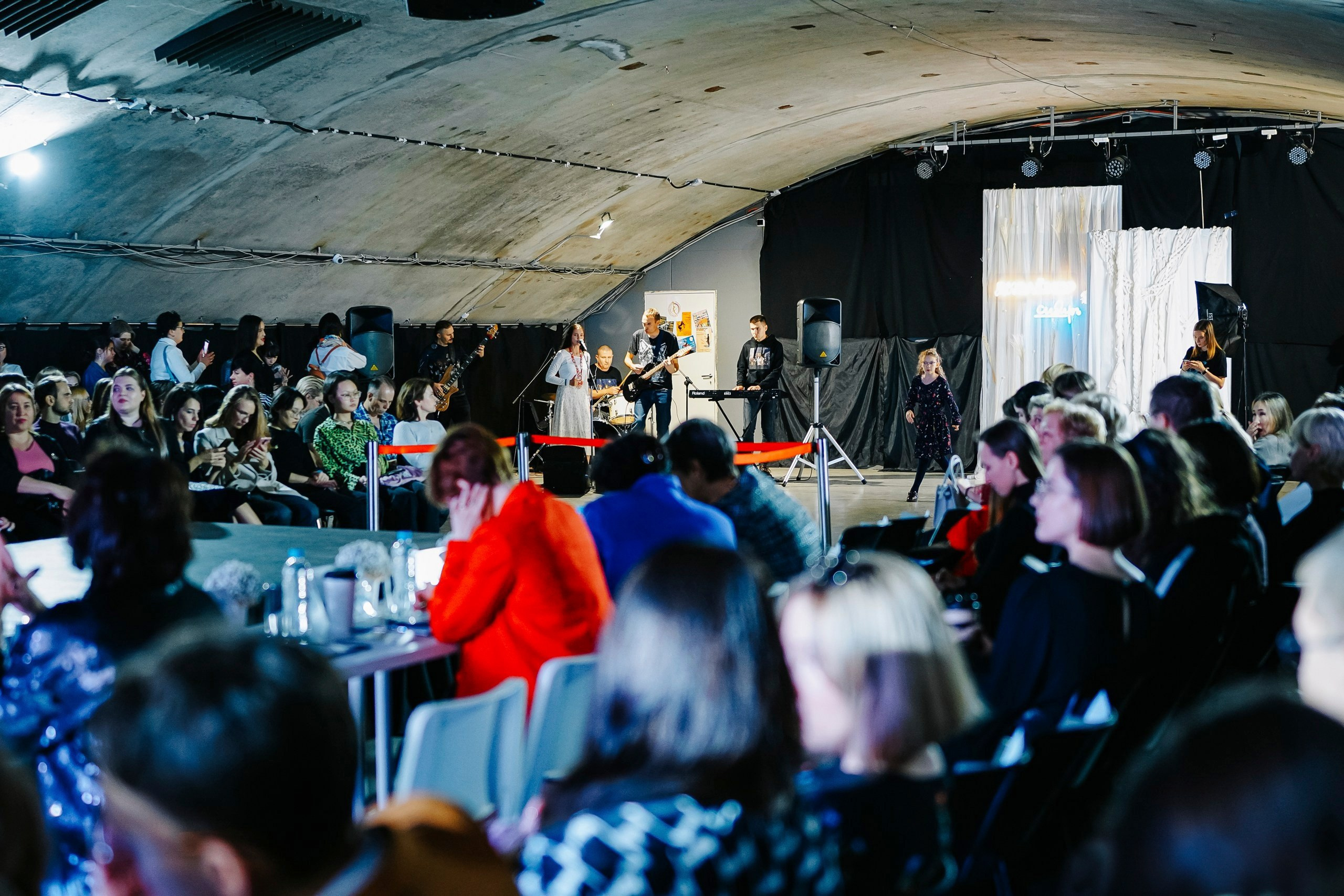 Дизайнер Сибирь 2023. #фотокаквкино | Фотографирую людей