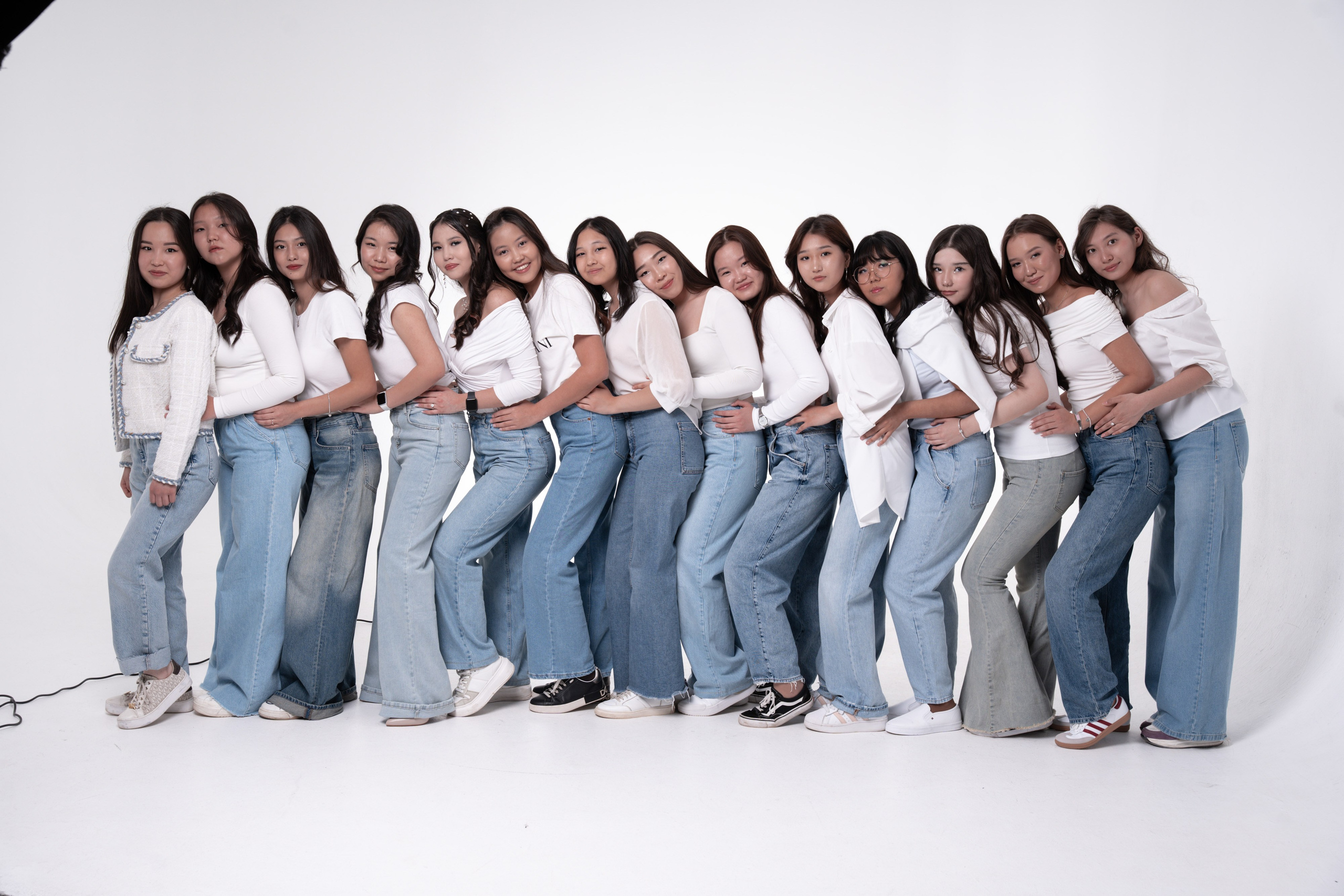 Общие кадры в студии. Выпускные альбомы в Нур-Султане (Астана) и по всему Казахстану