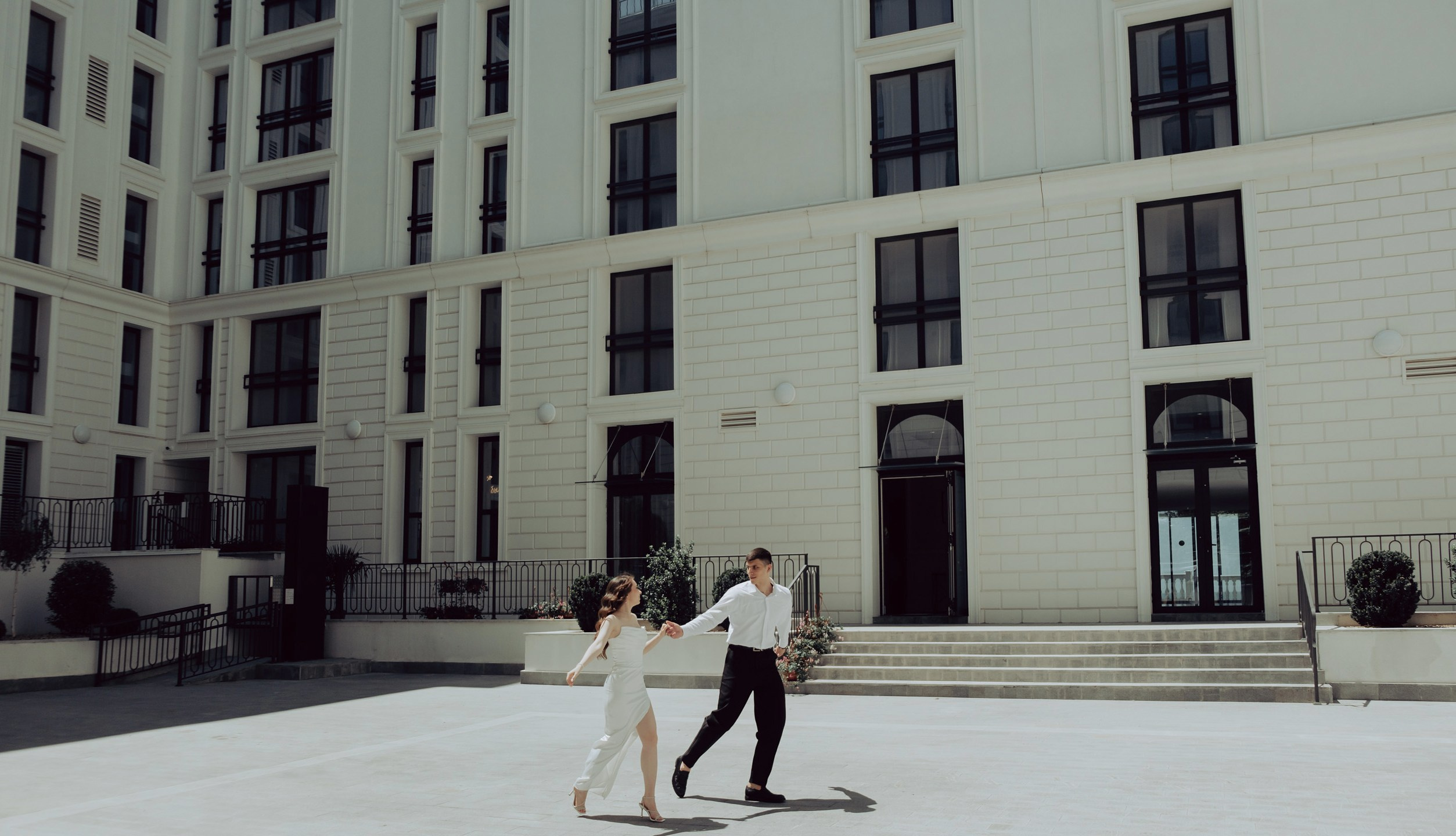 Белая набережная Анапа. Фотограф и Видеограф Анапа, Новороссийск, Краснодар. Алина и Женя