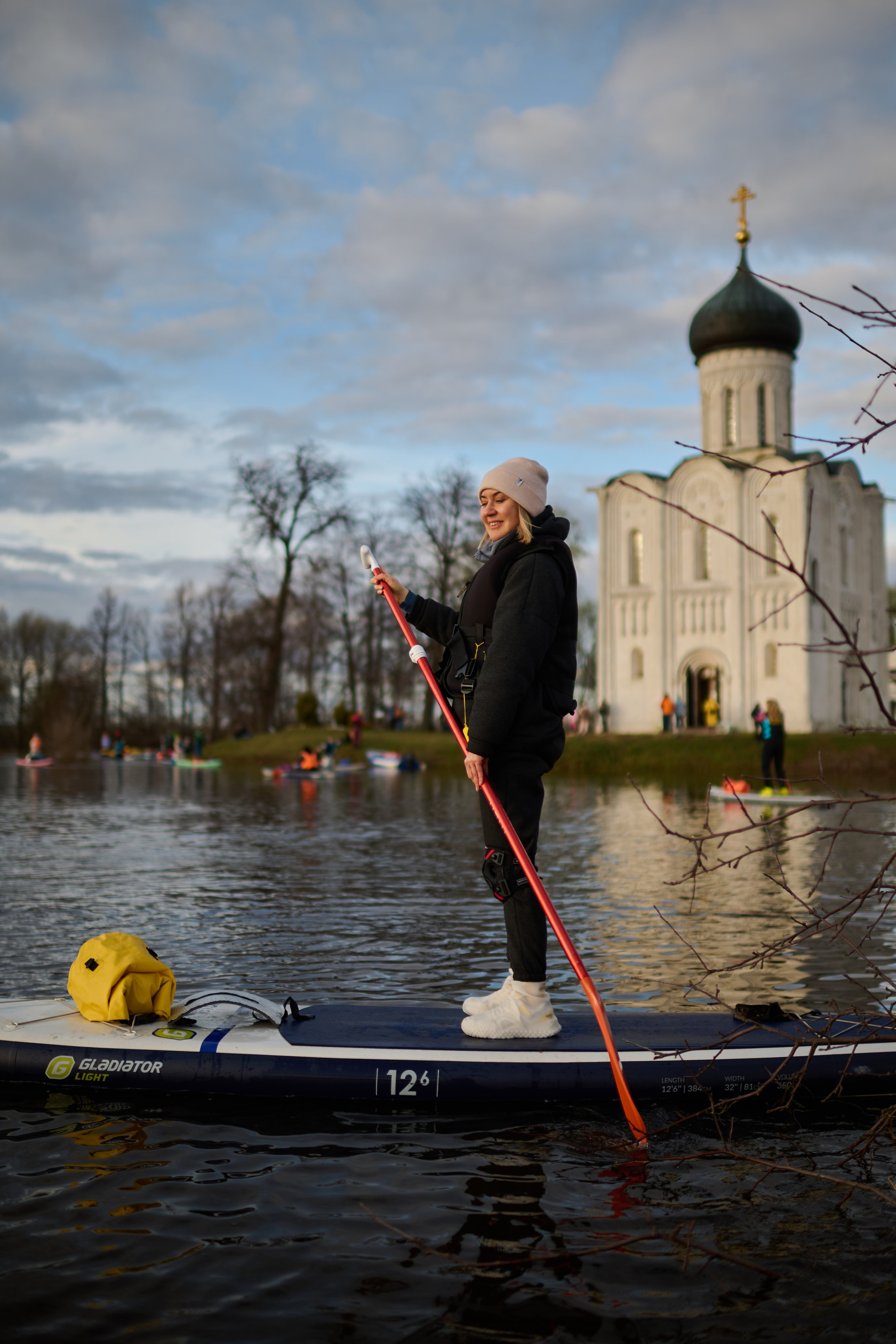 Владимир Покрова на Нерли, апрель. Главная