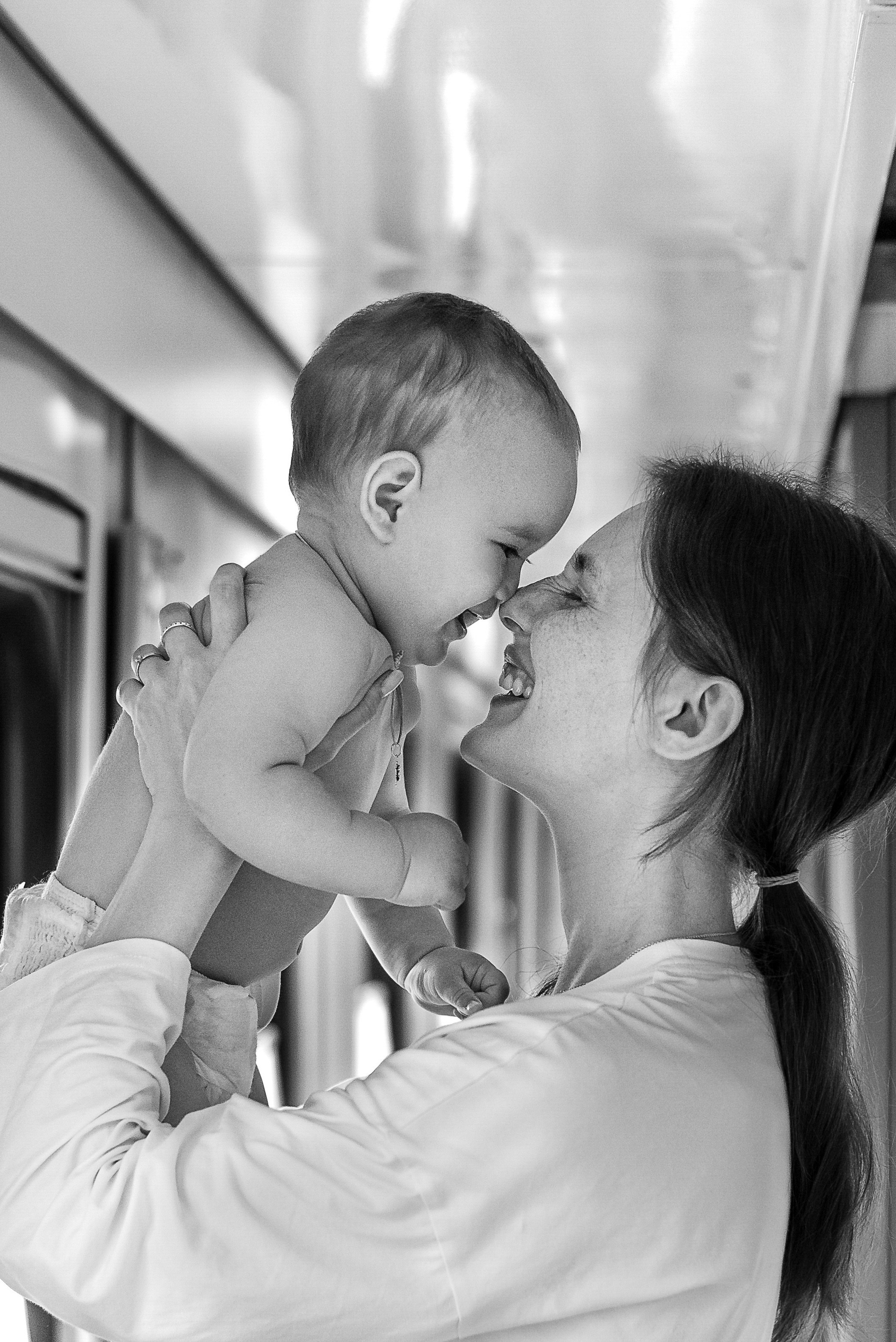 МАМА И РЕБЕНОК. Семейный и репортажный фотограф Брянск — Москва Олеся Юрьева. Съёмка крещения и венчания