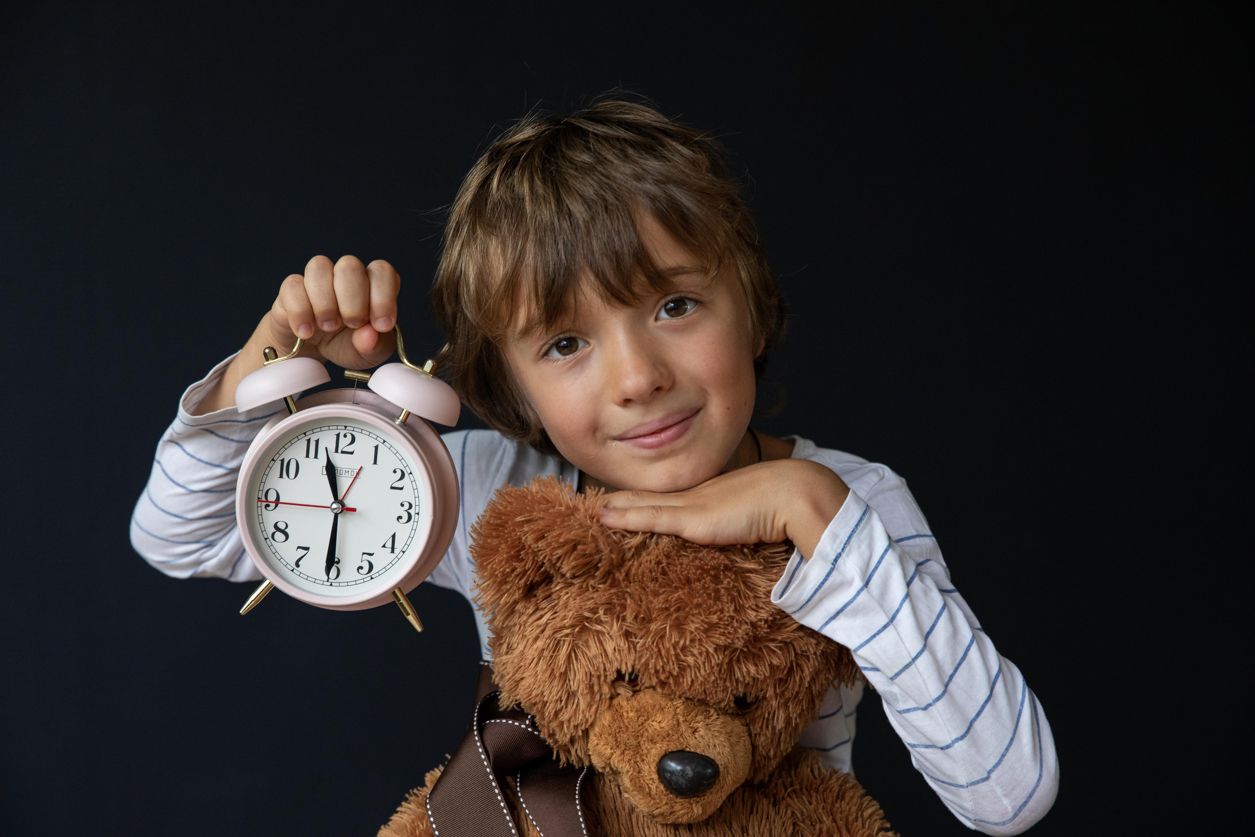 Easter children’s photo session. Professional Photographer in Portugal. Oksana Lomnova