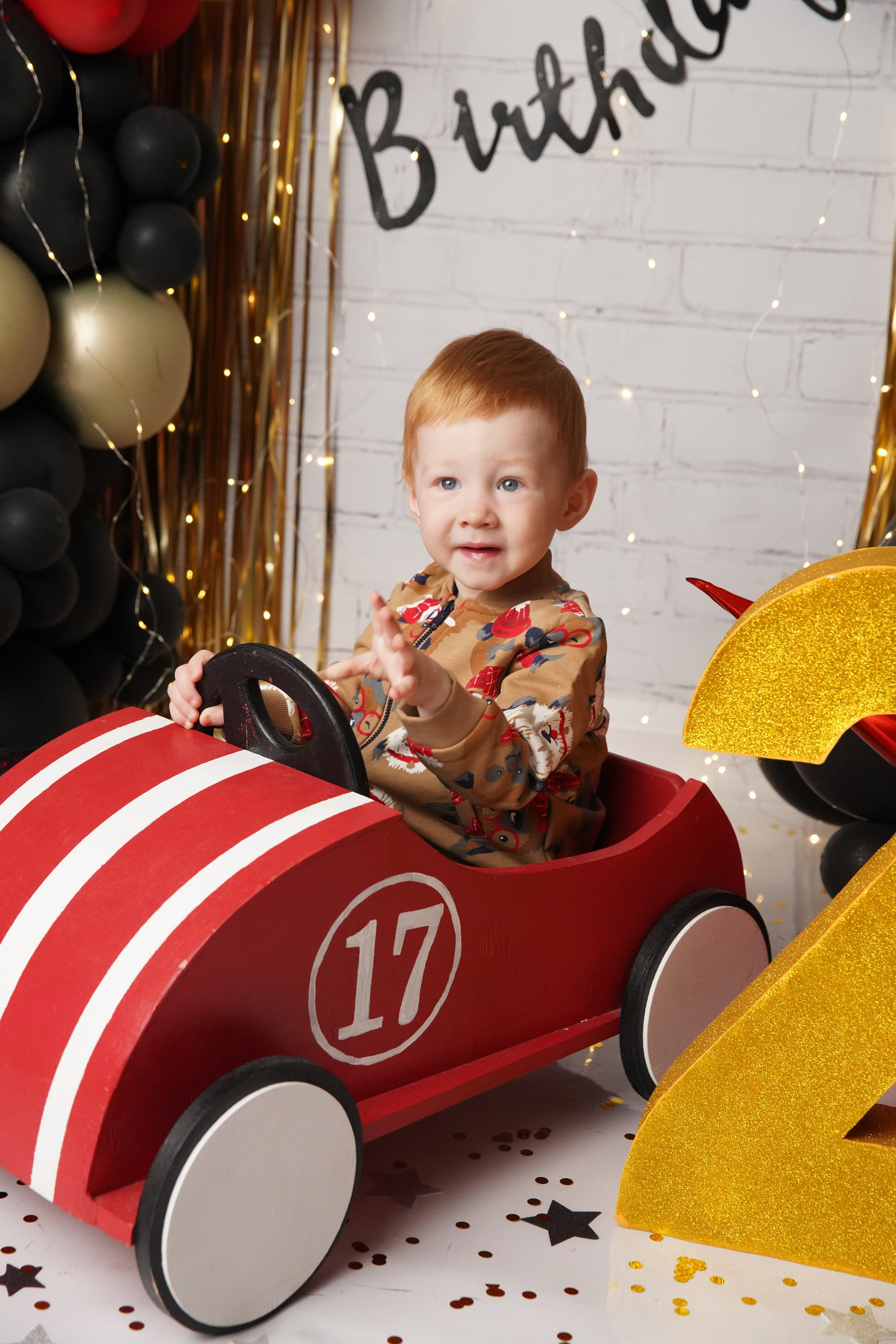 Машинка. Фотограф новорожденных. Семейный и детский фотограф в городе Сургуте