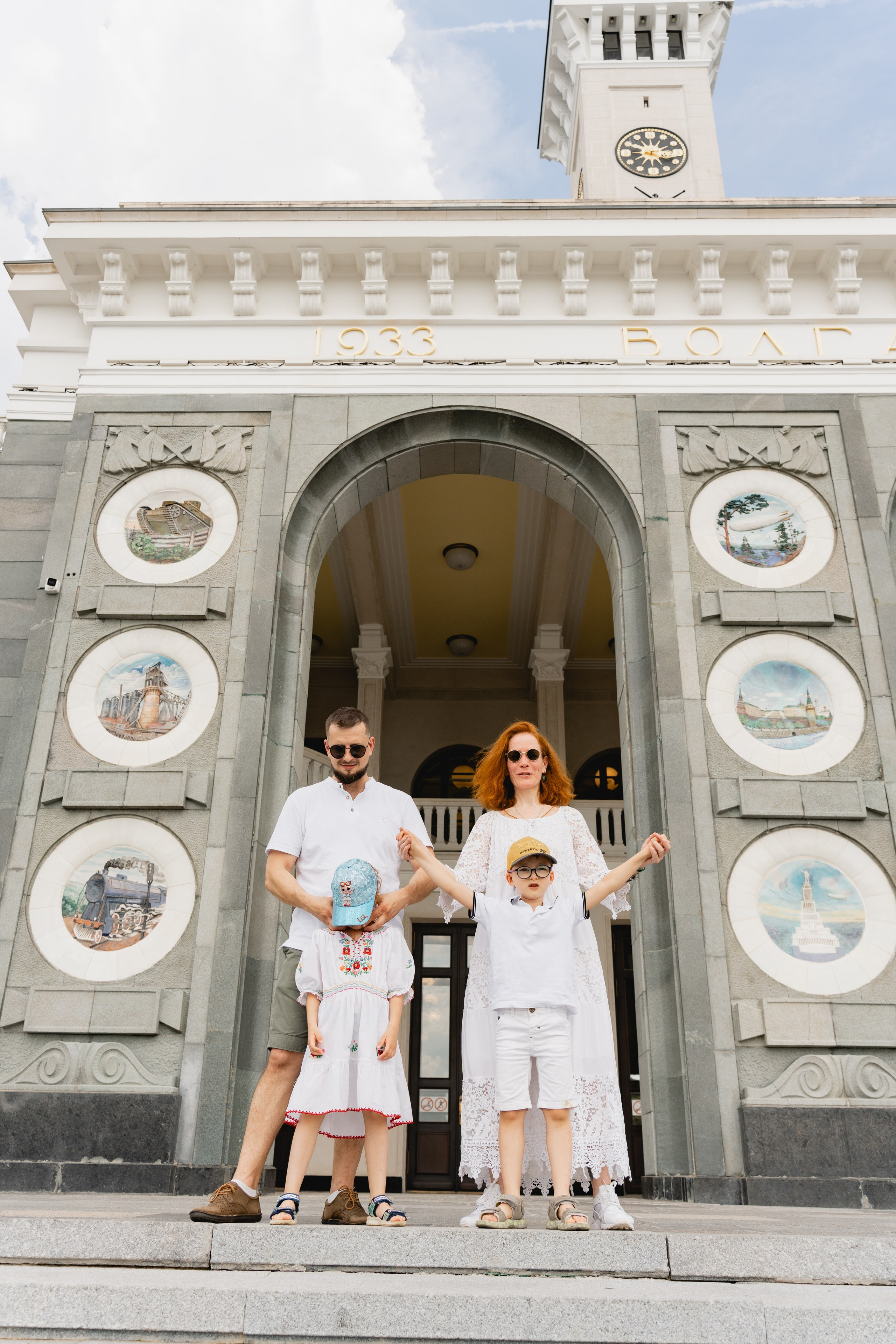 Семейная прогулка на Речном вокзале. Виктория Саханкова — портретный и семейный фотограф в Москве