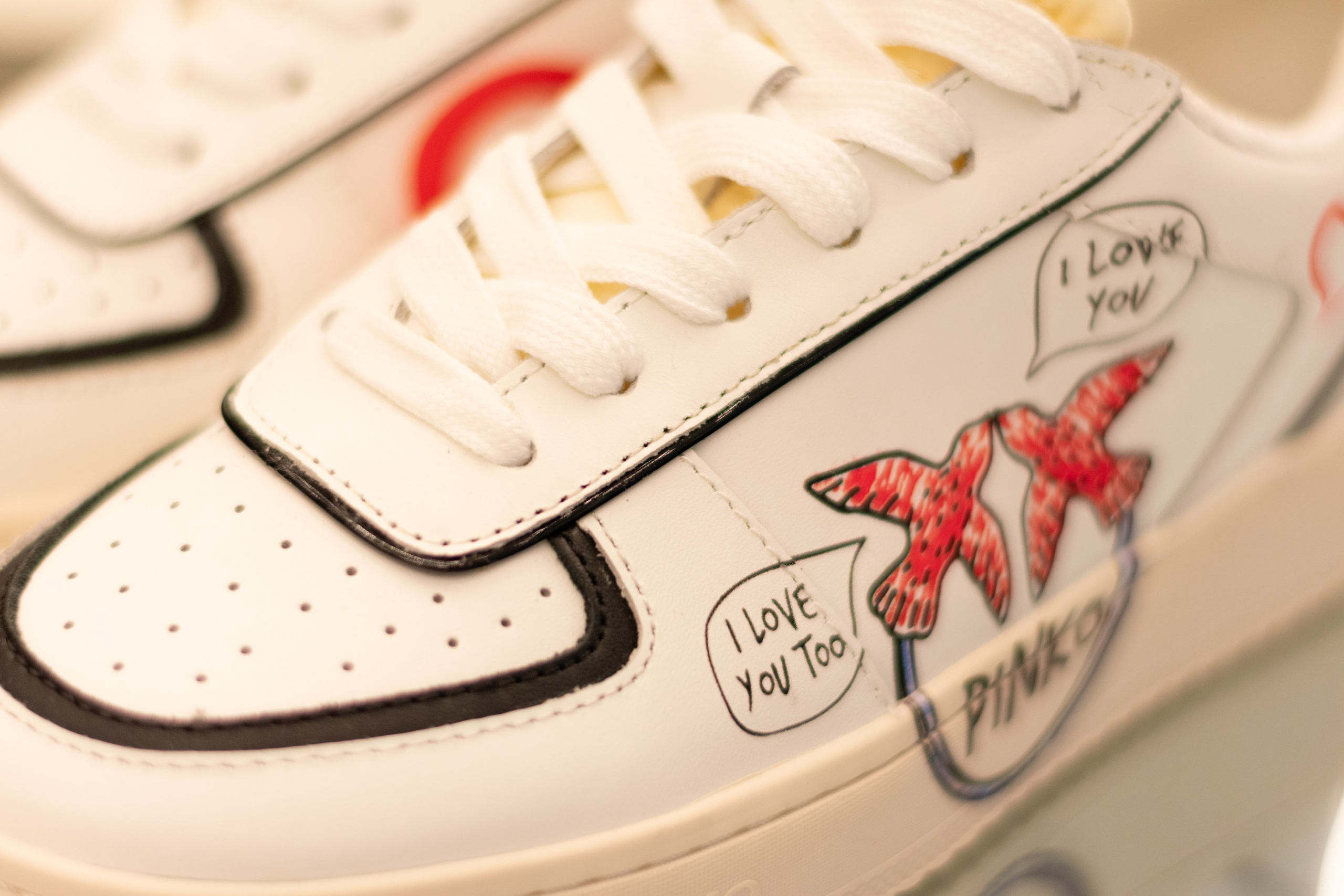 Для организаций. Предметная фотосессия для обувного магазина Capsula. Фотограф/видеограф Богдан Голованов