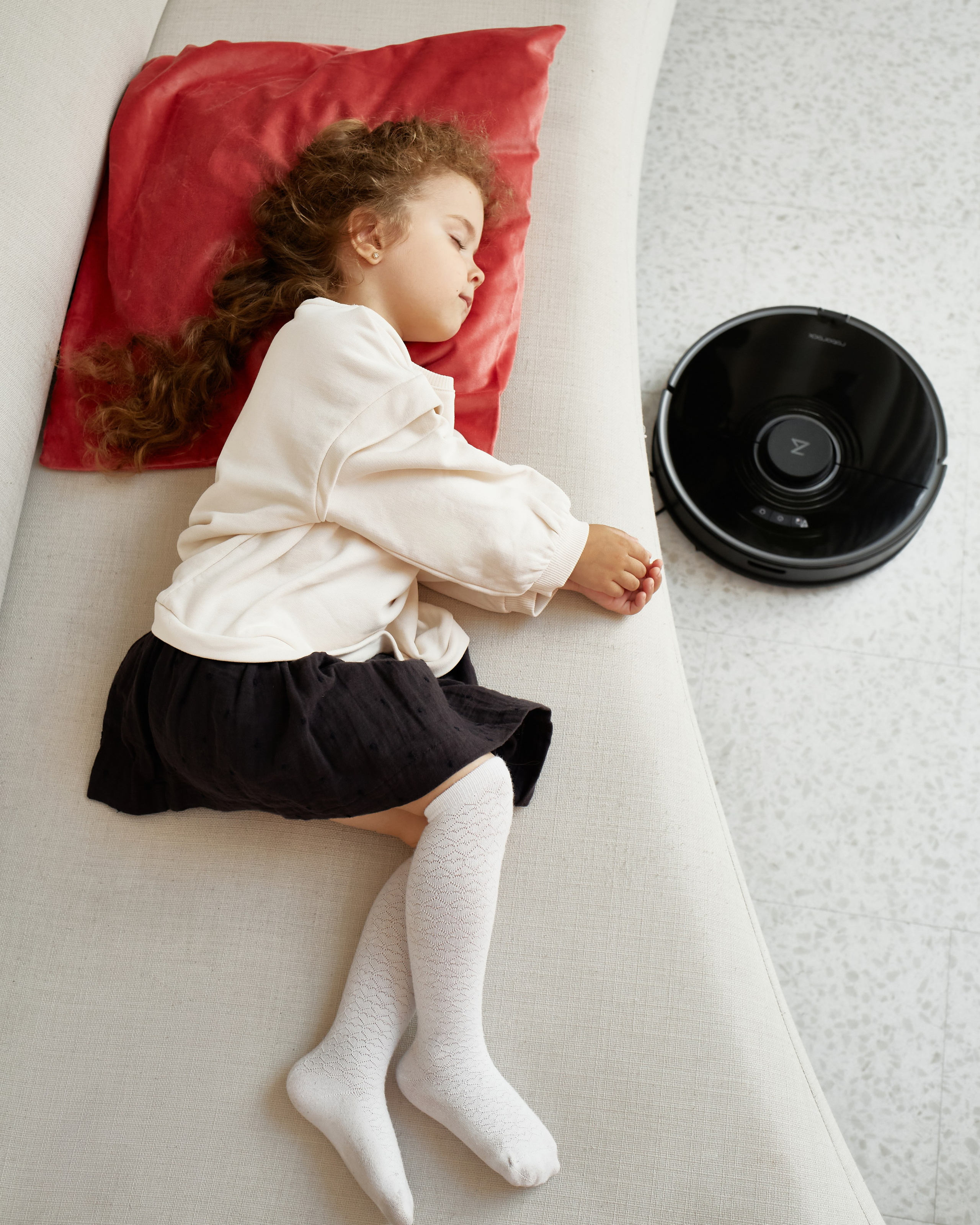 ROBOROCK. Фотограф Sasha Saunder