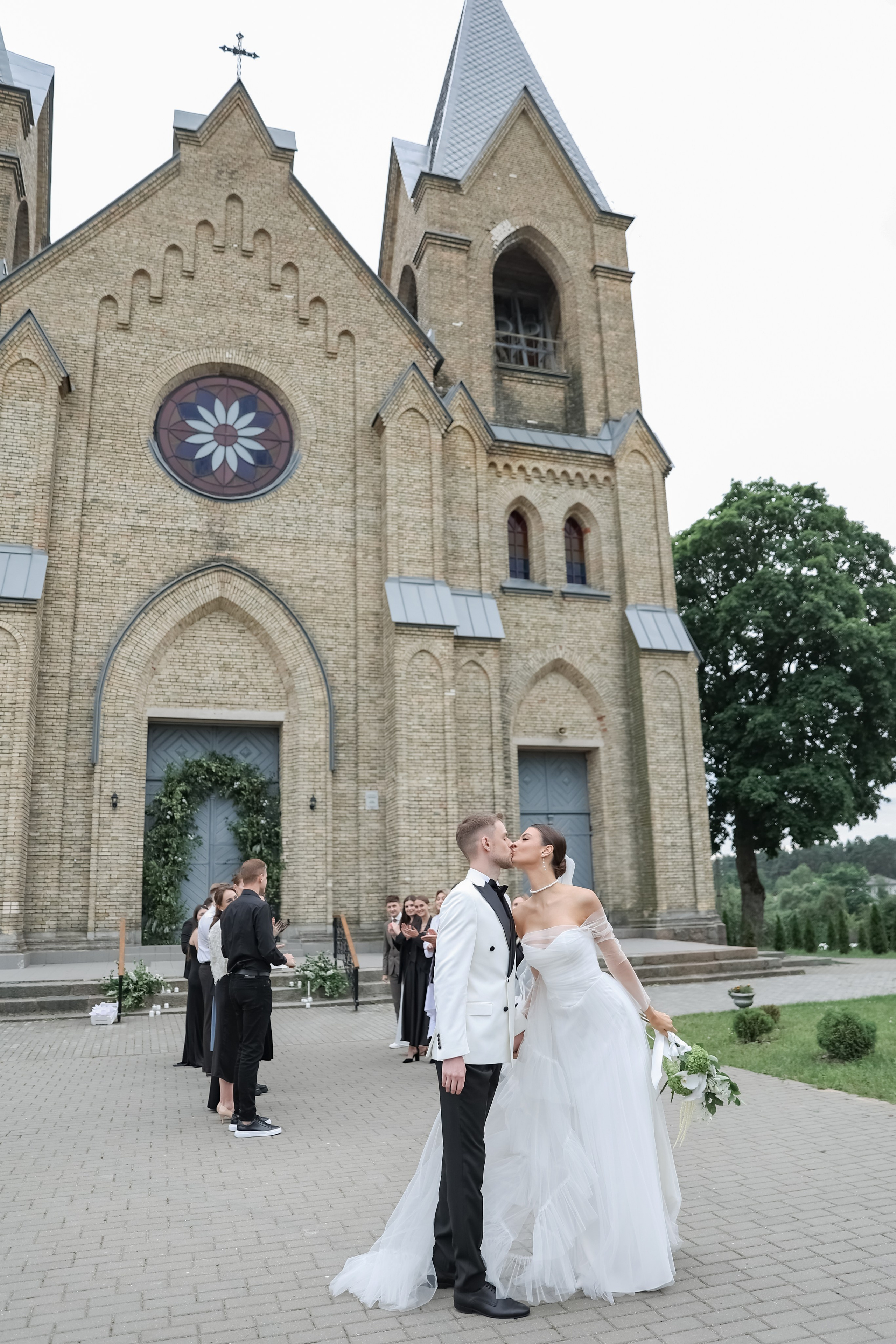 Кирилл и Виктория. Свадебные фотограф и видеограф в Минске Голдосовы Марина и Вадим