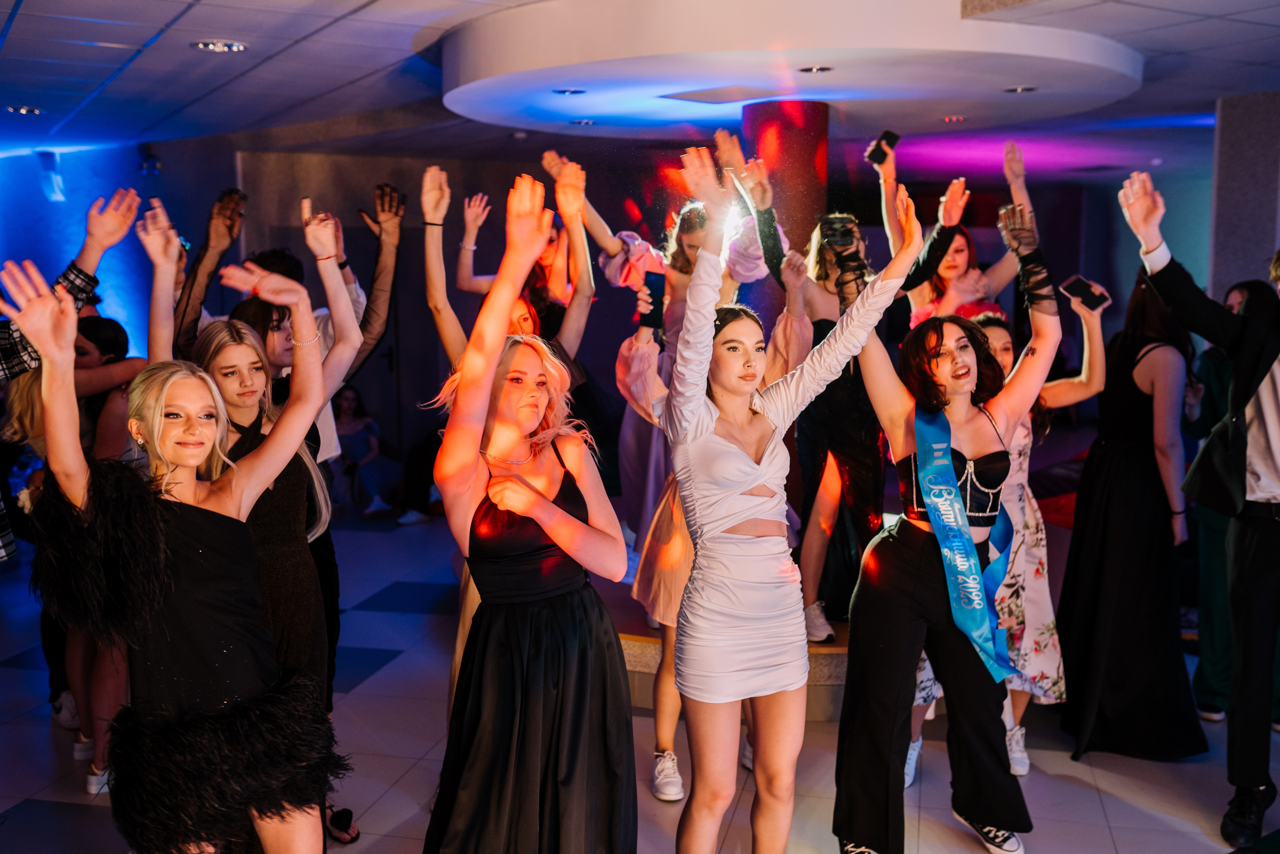 Выпускной 61 школа