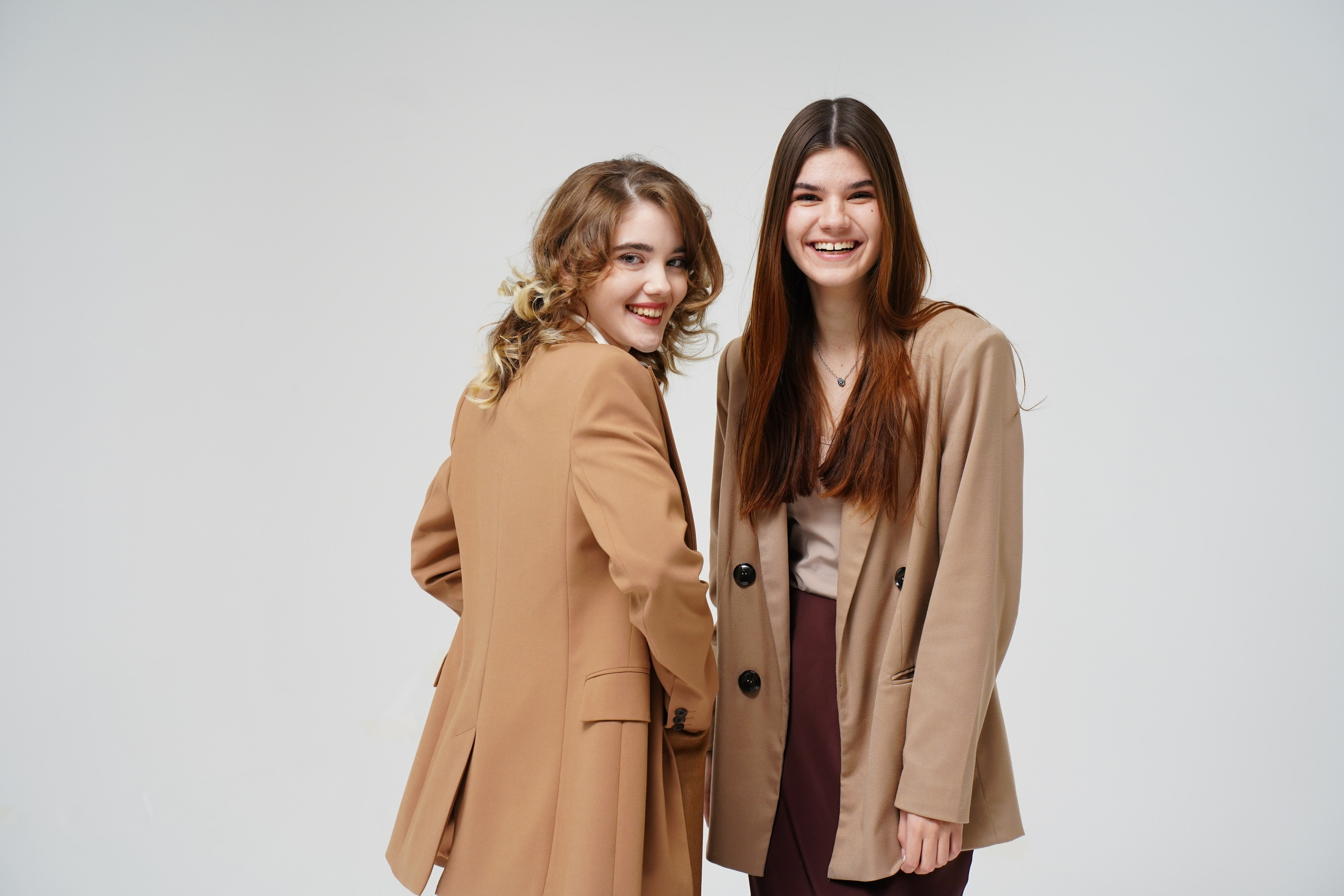 Образы. MEMENTO.Выпускные альбомы, школьные, юбилейные и другие книги. Ростов-на-Дону