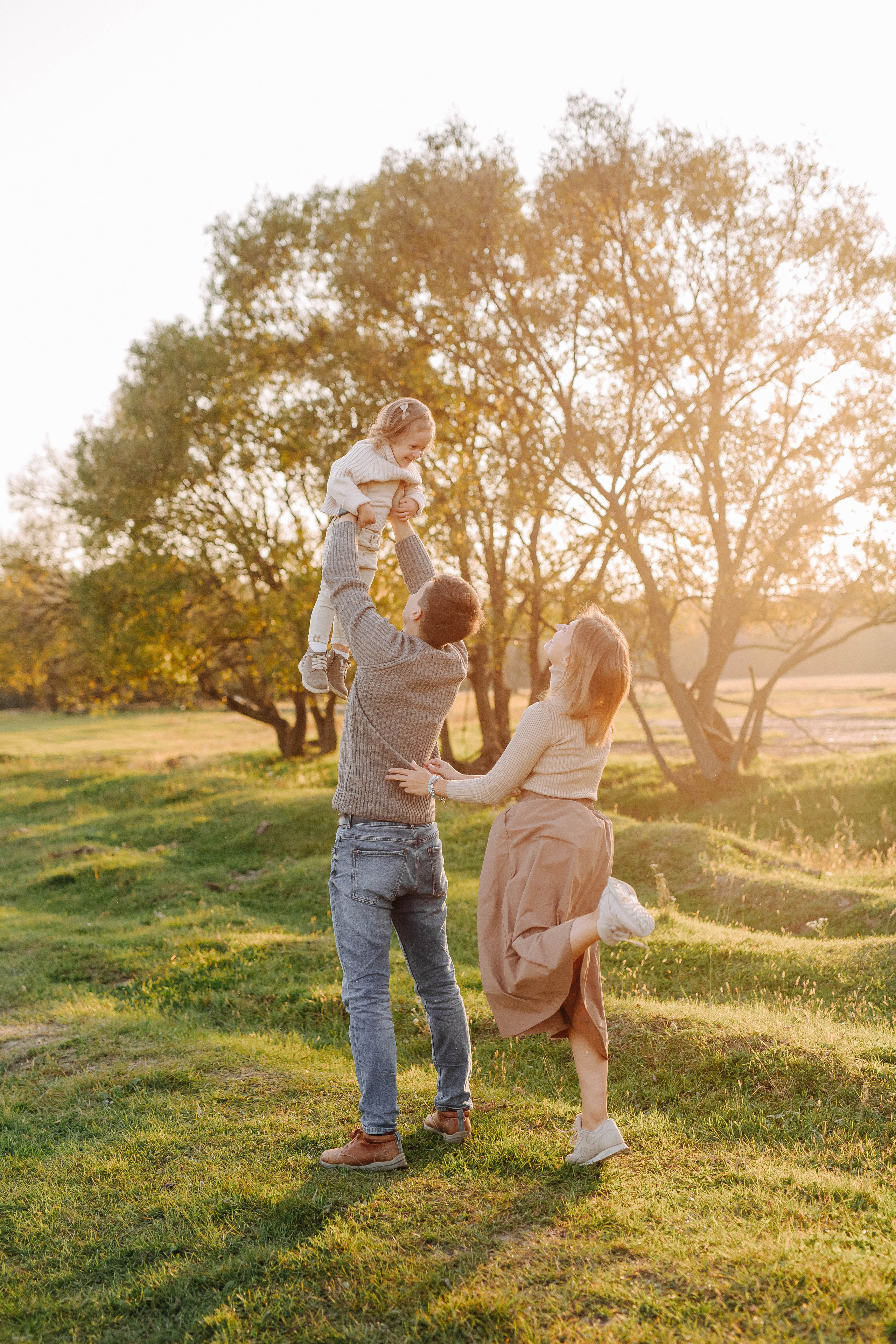Теплый осенний вечер. Свадебный и семейный фотограф Сасина Элина г.Хабаровск