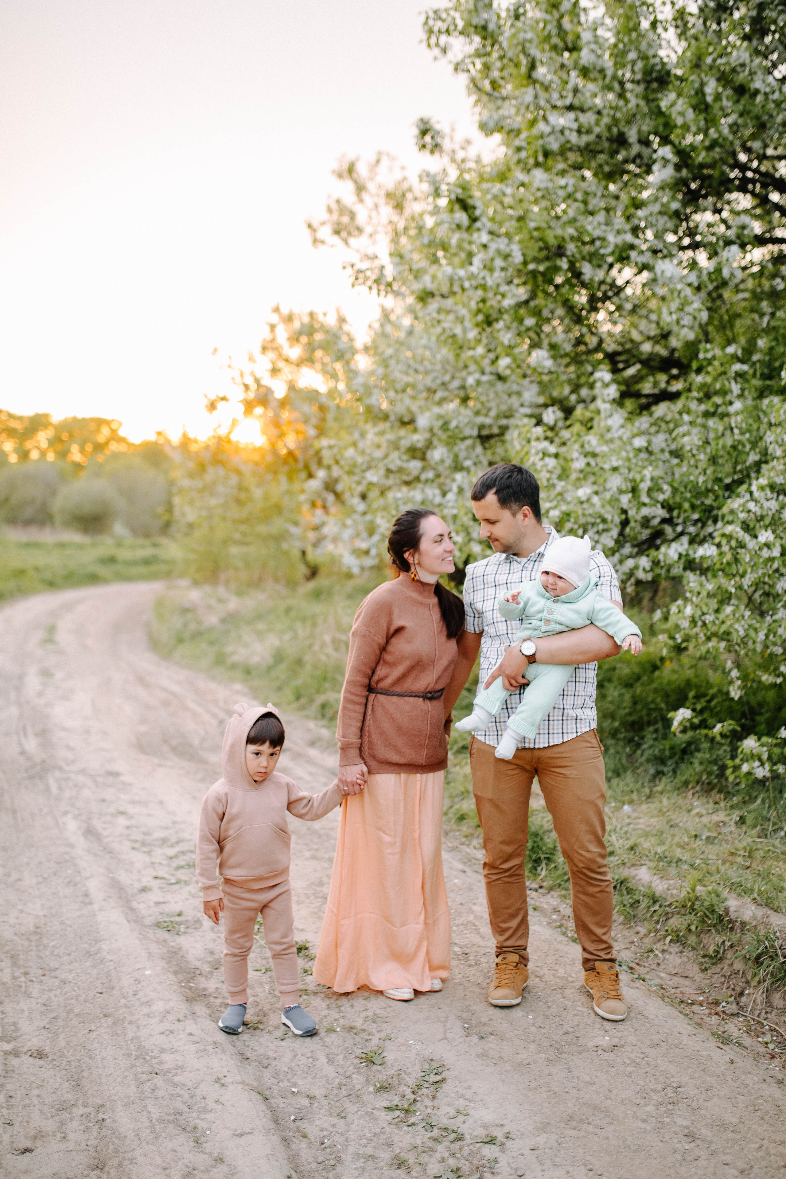 Весенняя прогулка. Свадебный и семейный фотограф Сасина Элина г.Хабаровск