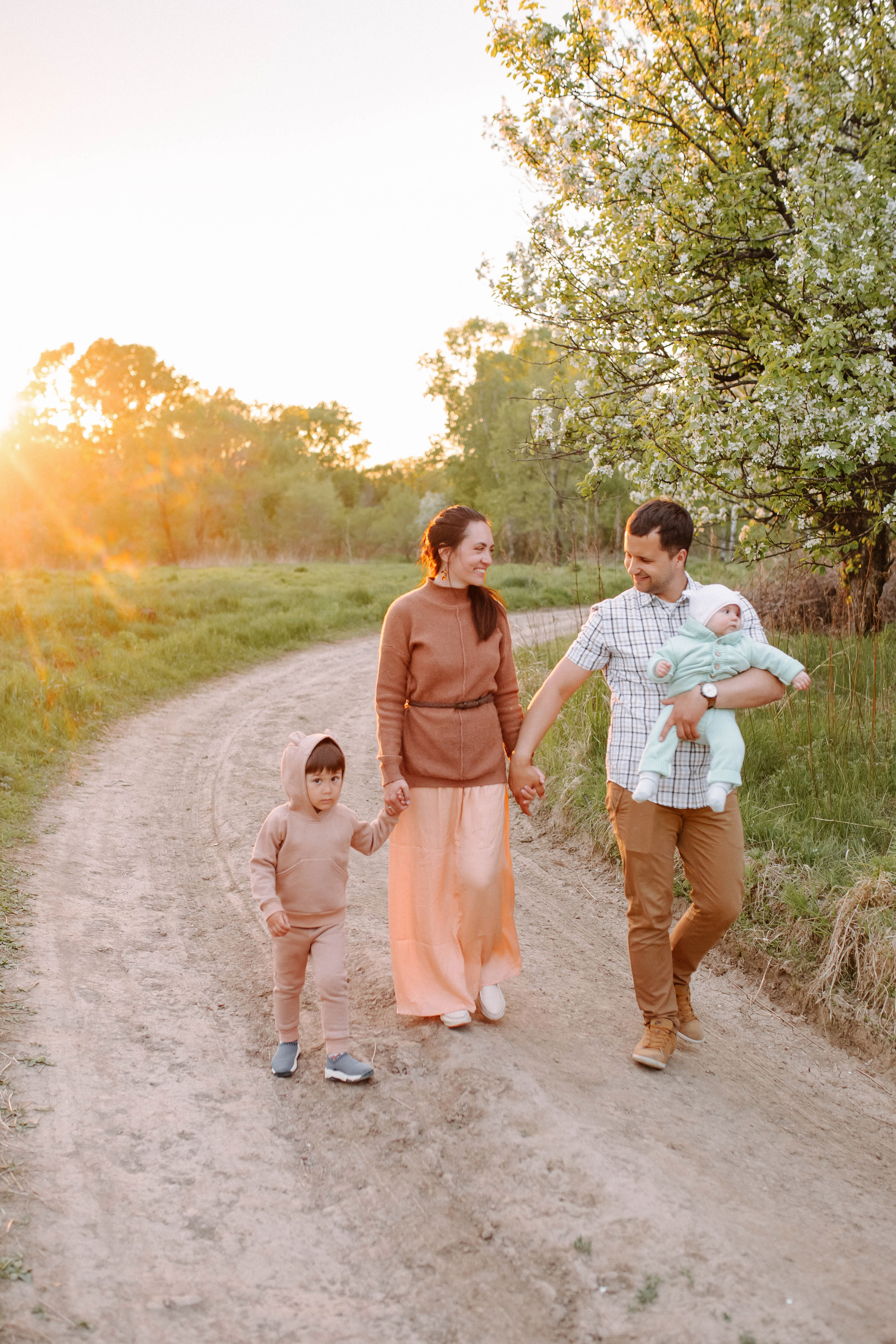 Весенняя прогулка. Свадебный и семейный фотограф Сасина Элина г.Хабаровск