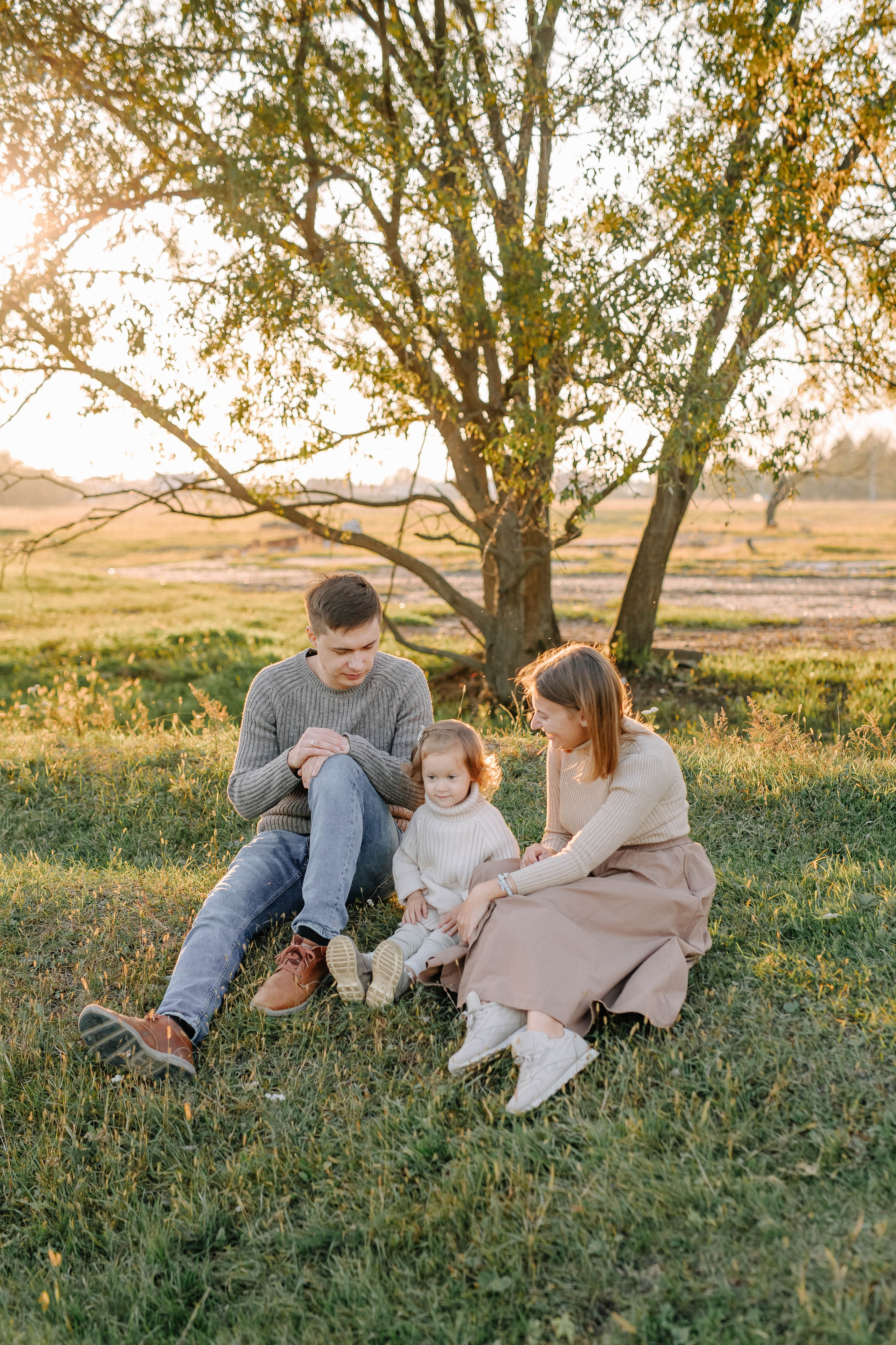 Теплый осенний вечер. Свадебный и семейный фотограф Сасина Элина г.Хабаровск