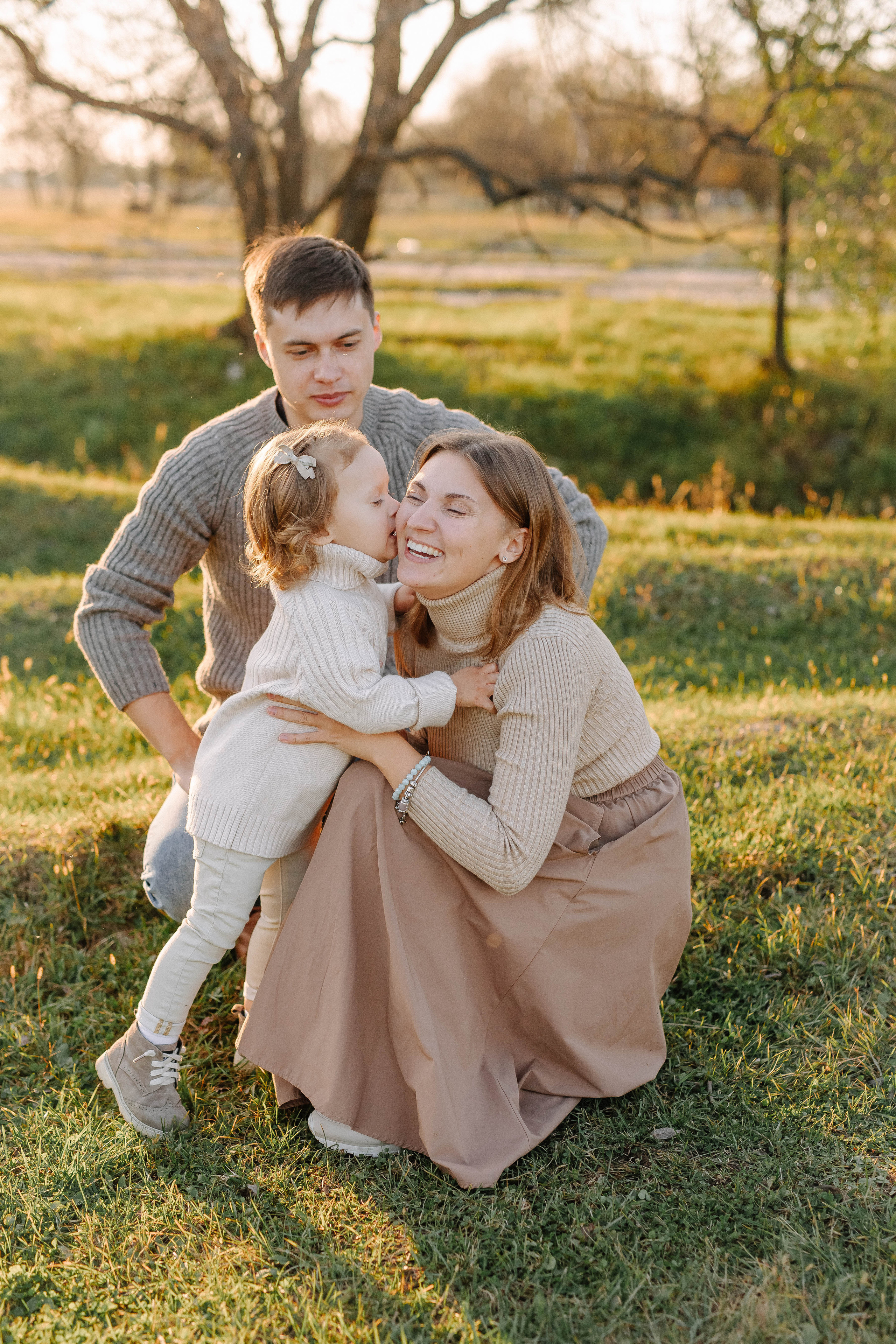 Теплый осенний вечер. Свадебный и семейный фотограф Сасина Элина г.Хабаровск