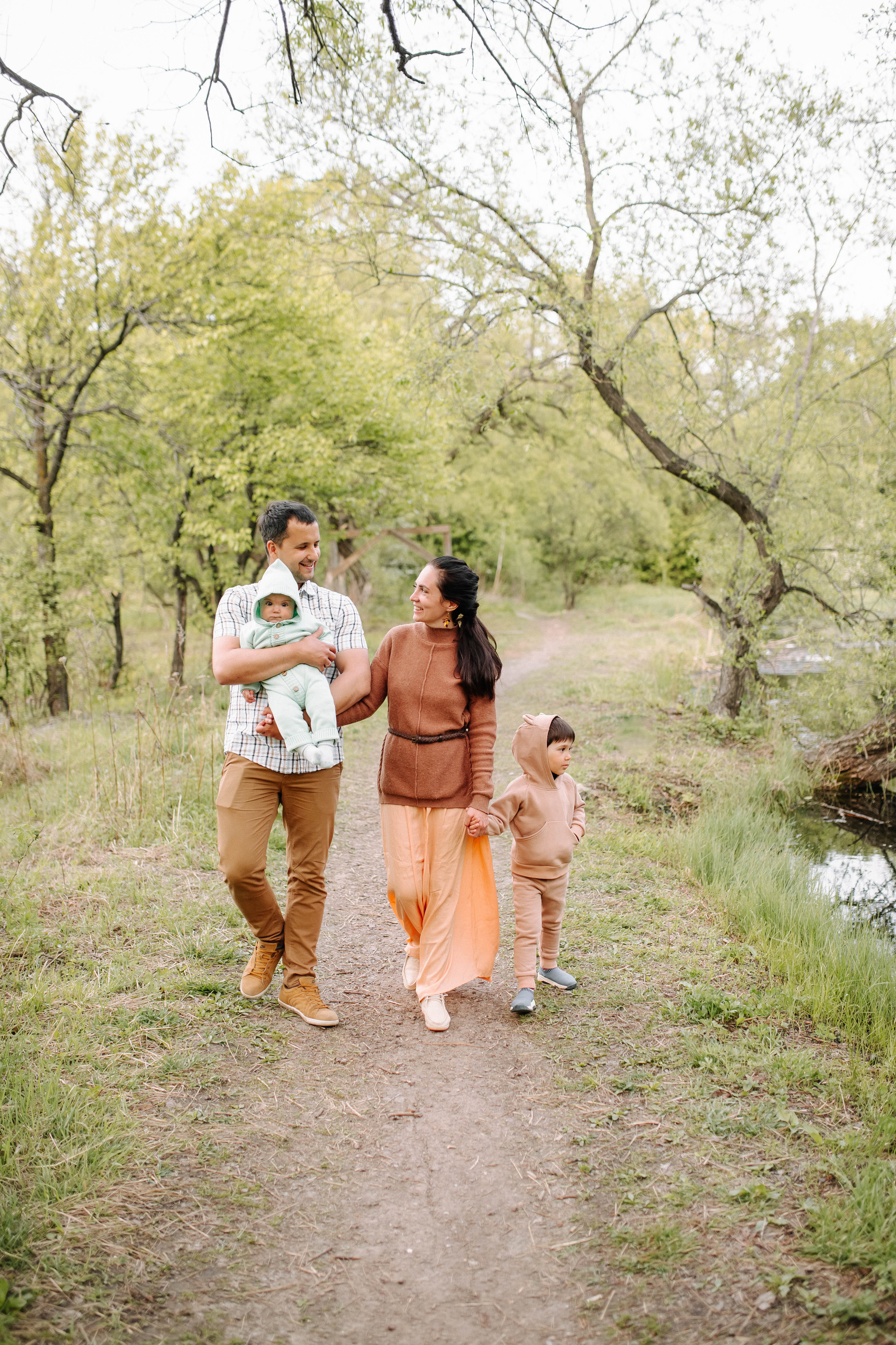 Весенняя прогулка. Свадебный и семейный фотограф Сасина Элина г.Хабаровск