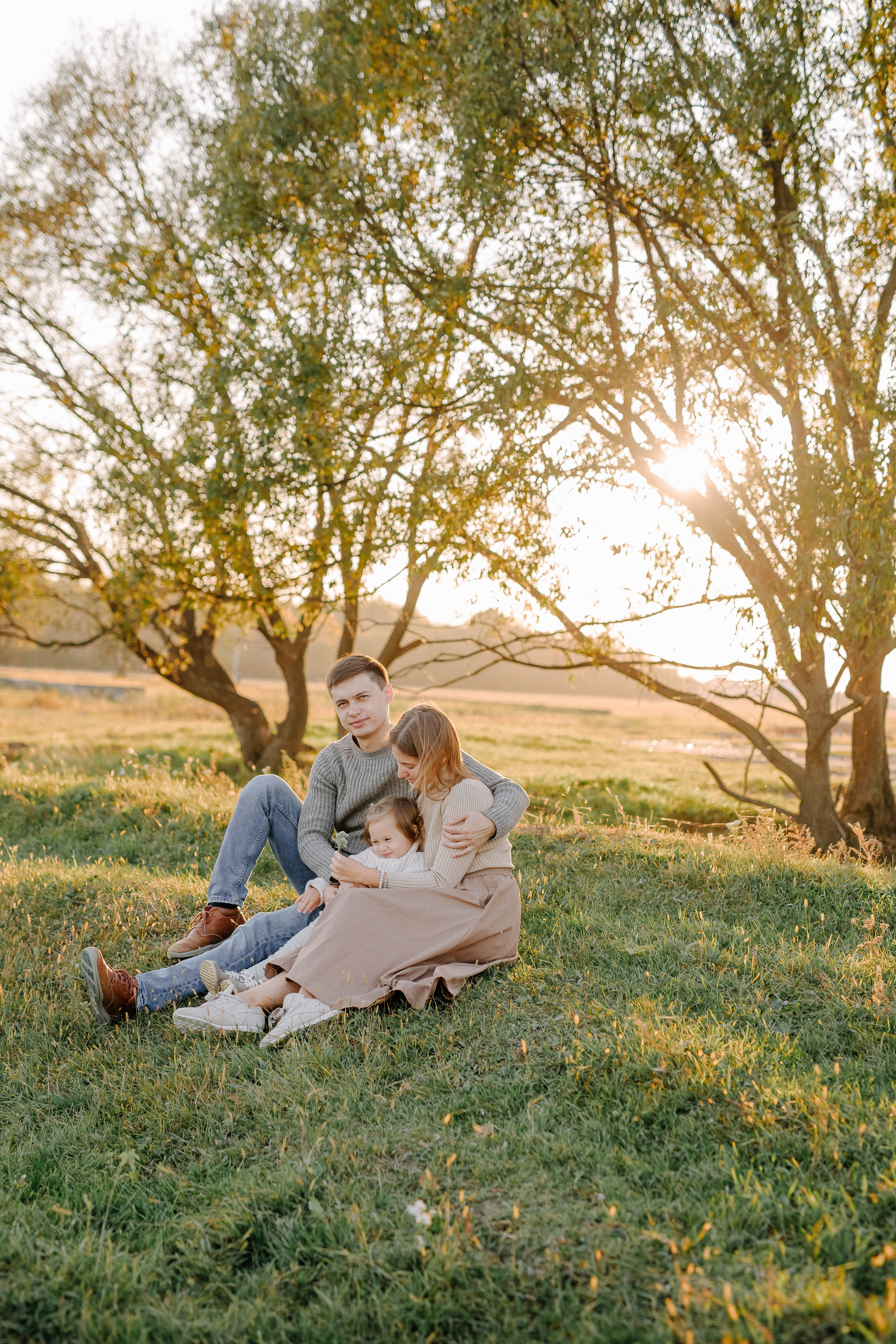 Теплый осенний вечер. Свадебный и семейный фотограф Сасина Элина г.Хабаровск