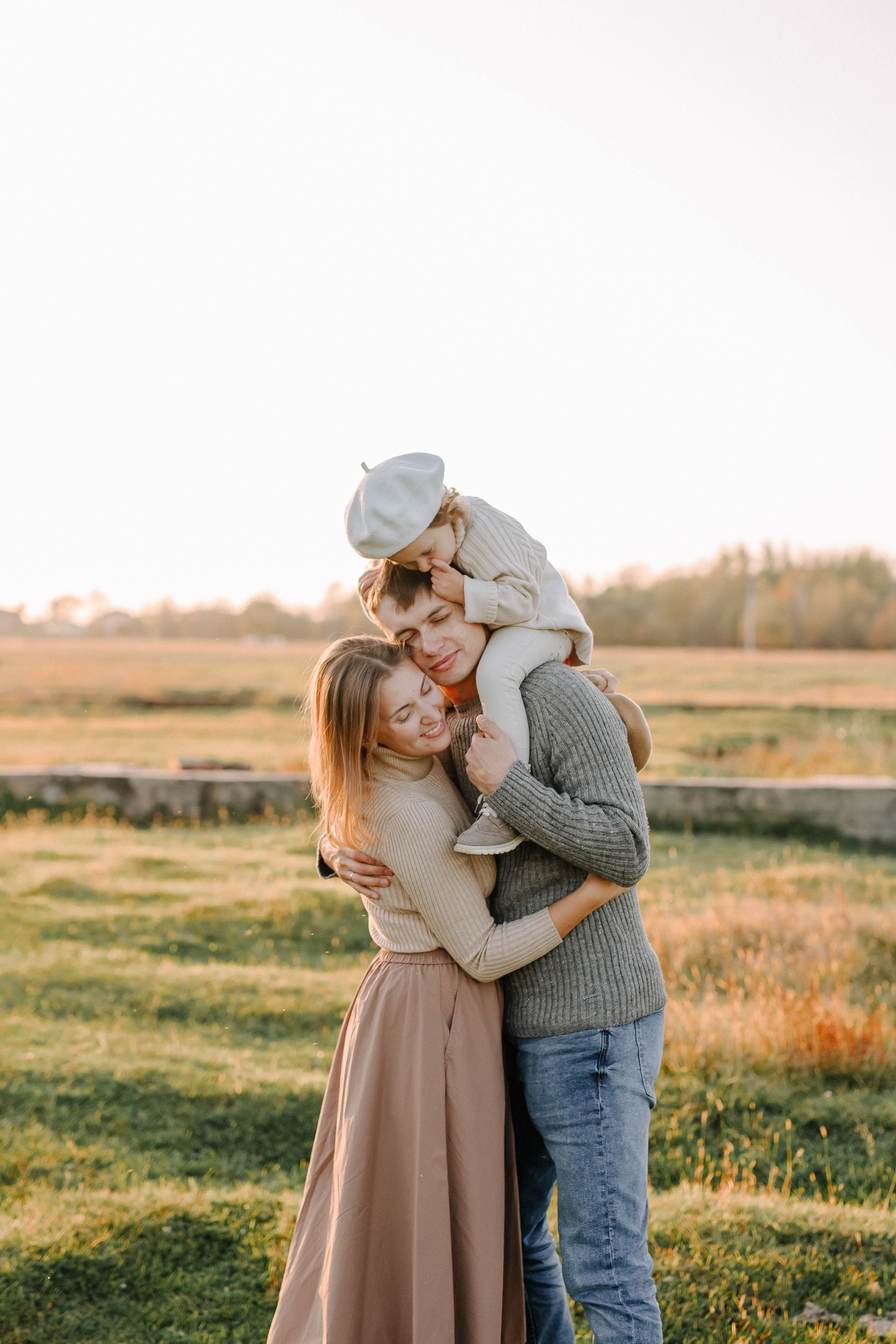 Теплый осенний вечер. Свадебный и семейный фотограф Сасина Элина г.Хабаровск