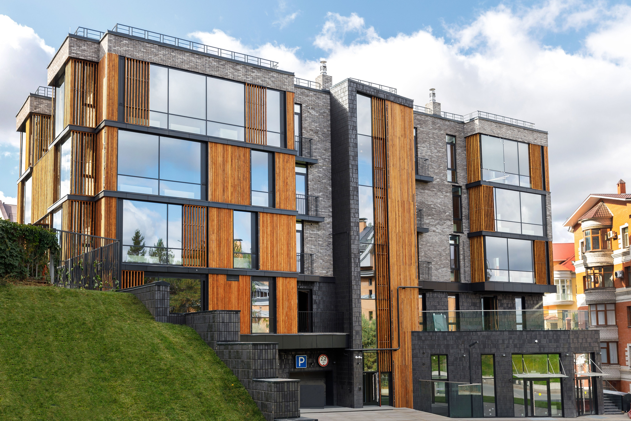 Нонский Руслан, фотограф Казань. Архитектурная и интерьерная съемка, работаю по всей России