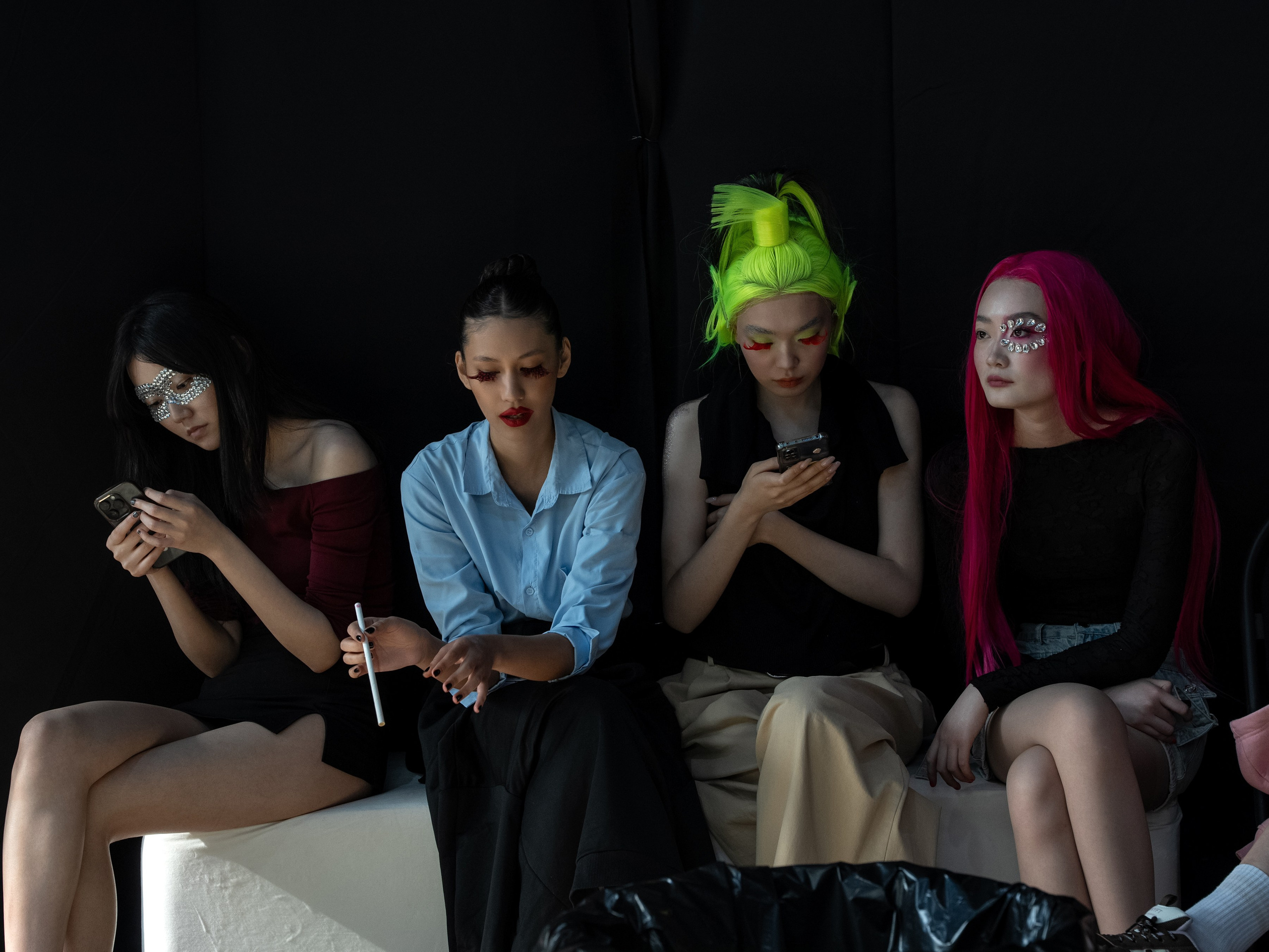 Visa Fashion Week Almaty Pre-Fall 2026 April Backstage Day 2. Сайт Алматинского НЮ АРТ, будуар и фэшн фотографа Дениса Карпенко