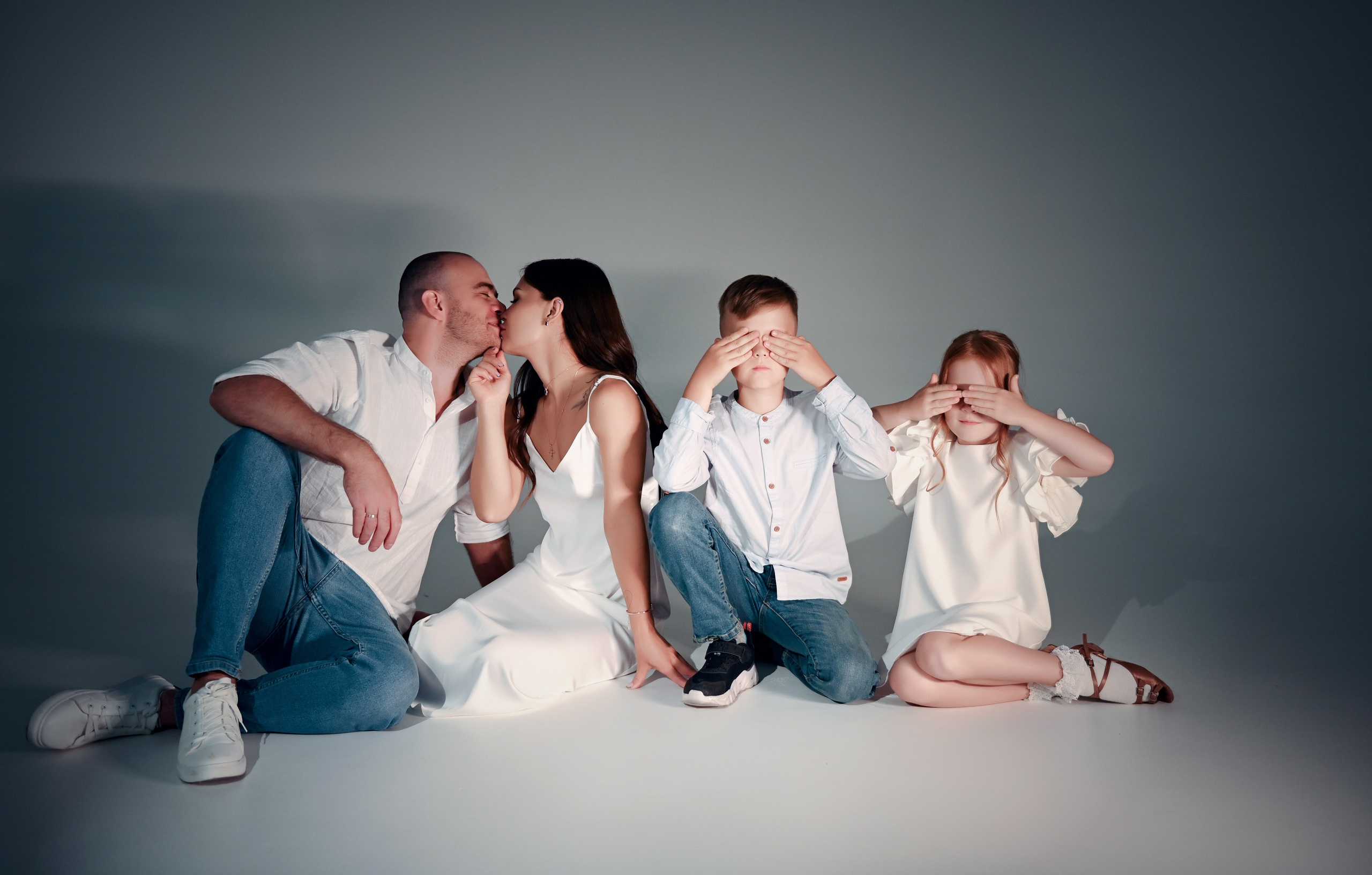 Семейная фотосессия. Свадебный, семейный, детский, контент фотограф в Омске Максим Ильин