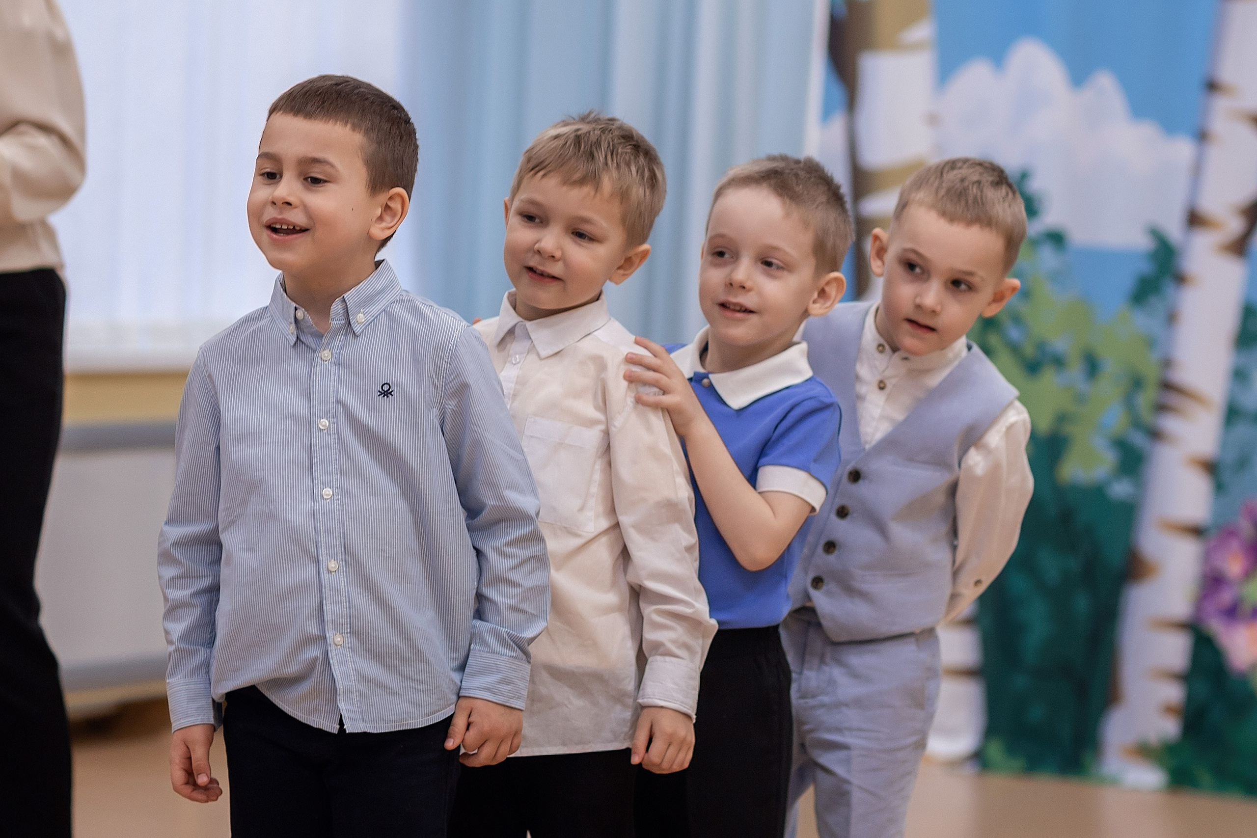 Весенний утренник_старшая группа_2025. Семейный фотограф в Санкт-Петербурге