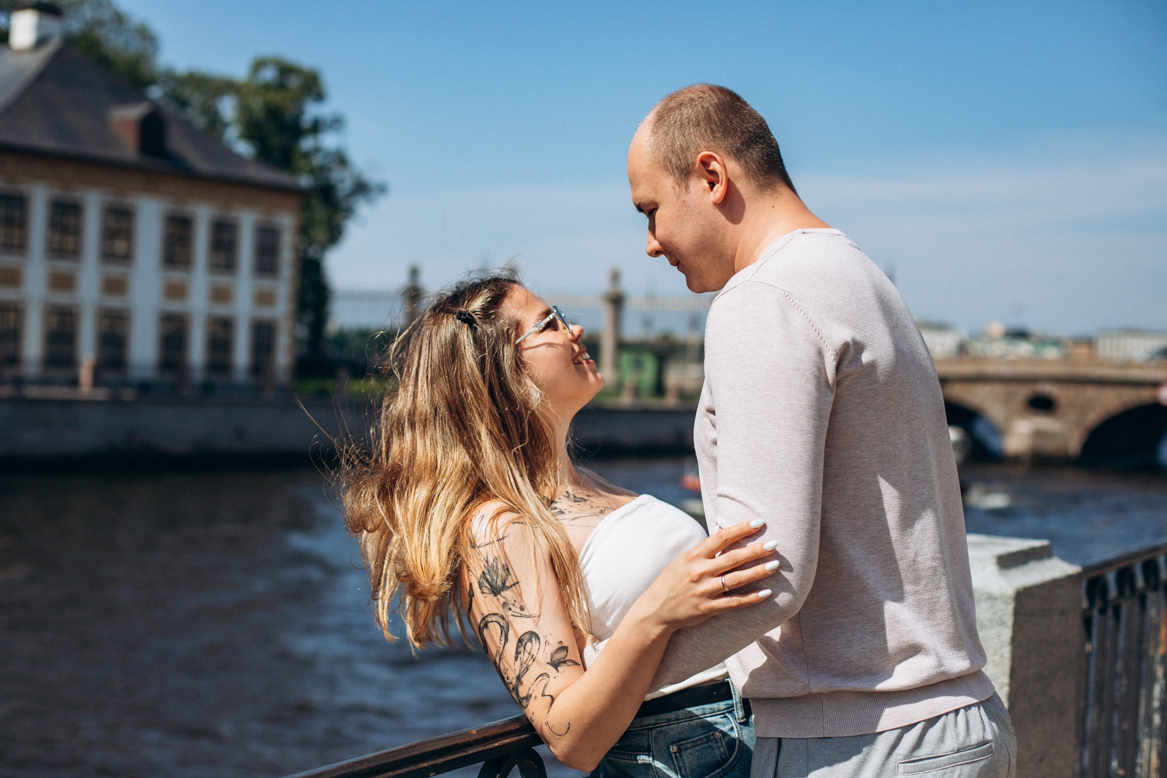 Никита и Надежда в июле. Фотопрогулка в Петербурге. Индивидуальный и семейный фотограф в Санкт-Петербурге