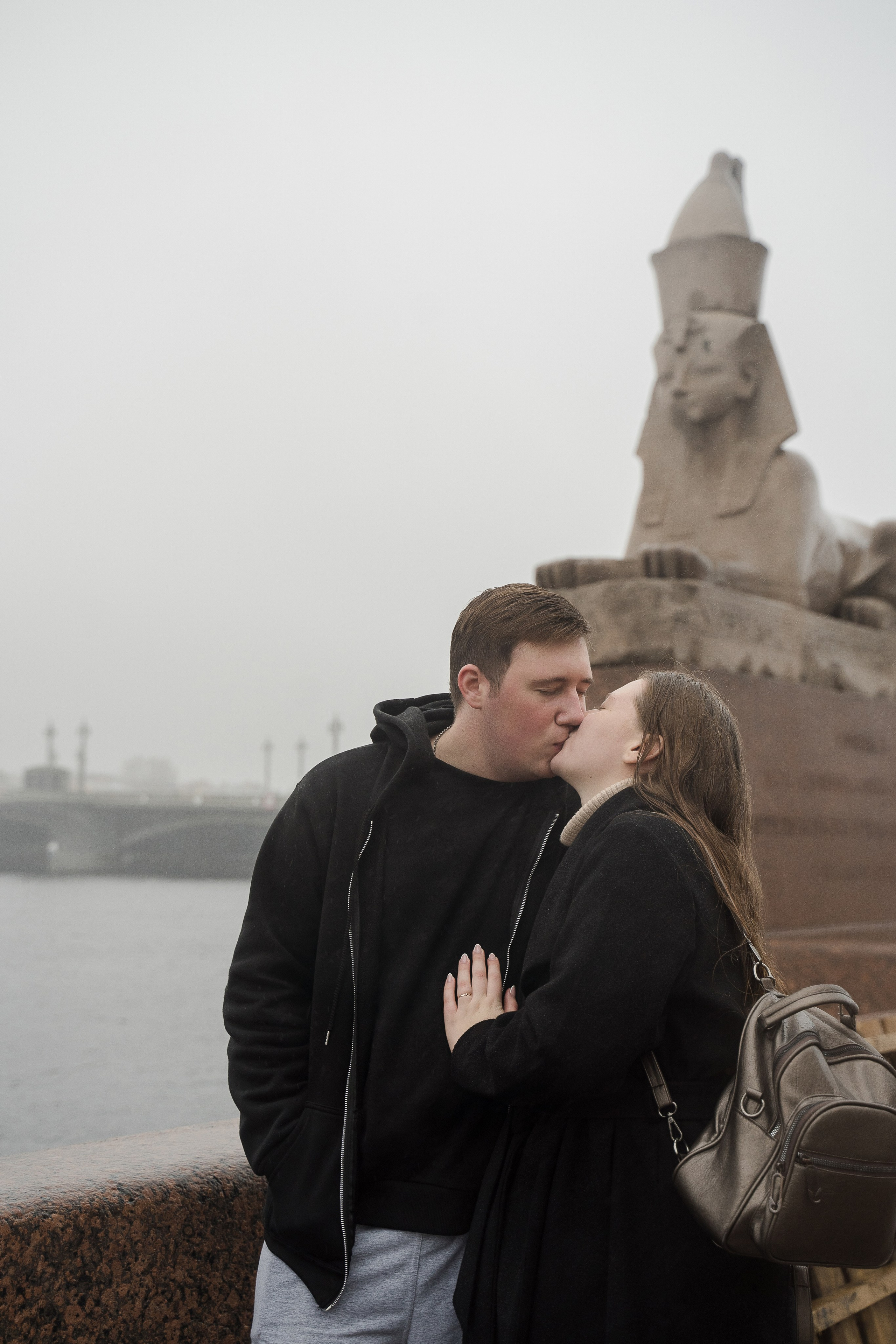 Дождь на набережной. Свадебный и семейный фотограф в Пушкине и Санкт-Петербурге Мария Филиппова