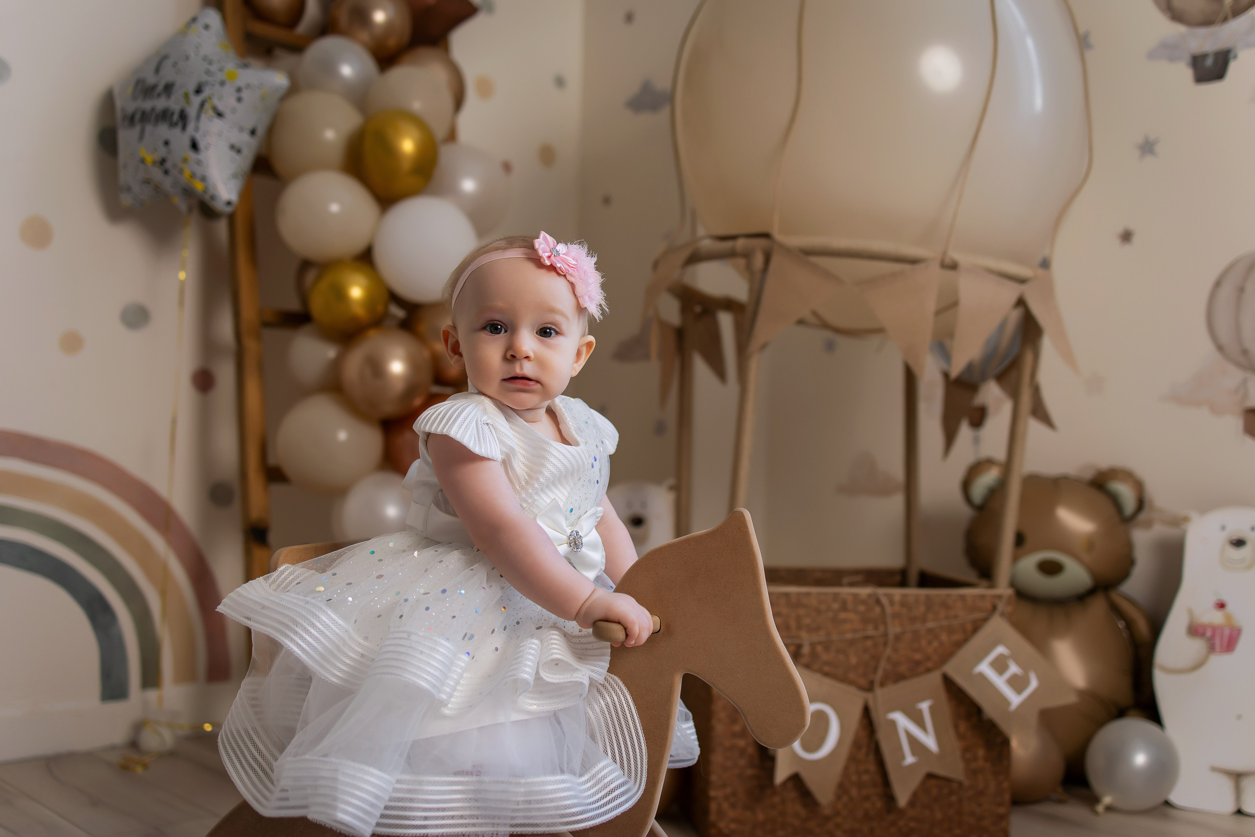 Ваши фотографии. Интерьерная фотостудия Background в Омске