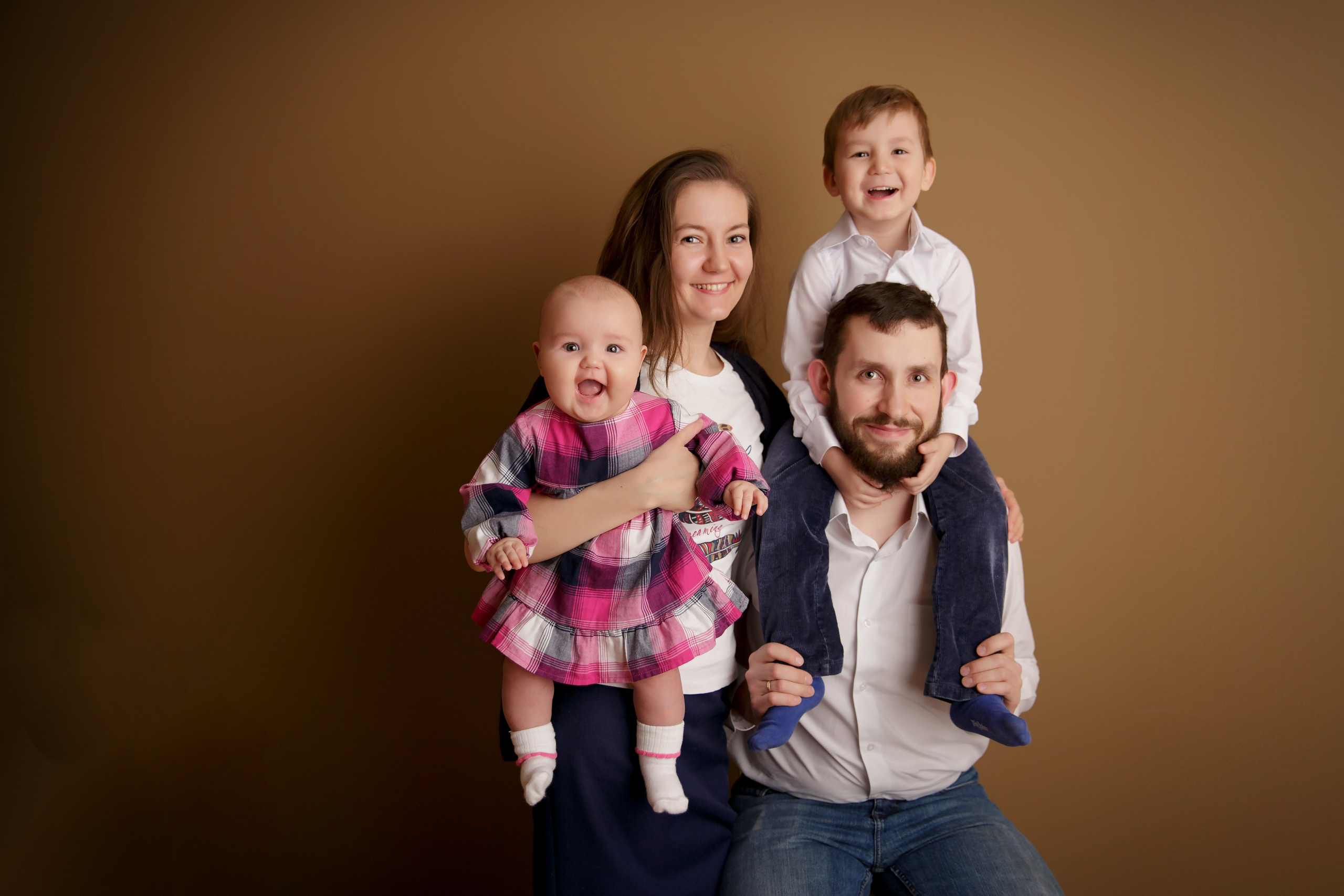 Семья. Детский и семейный фотограф в Екатеринбурге. Студия «Сюжеты»