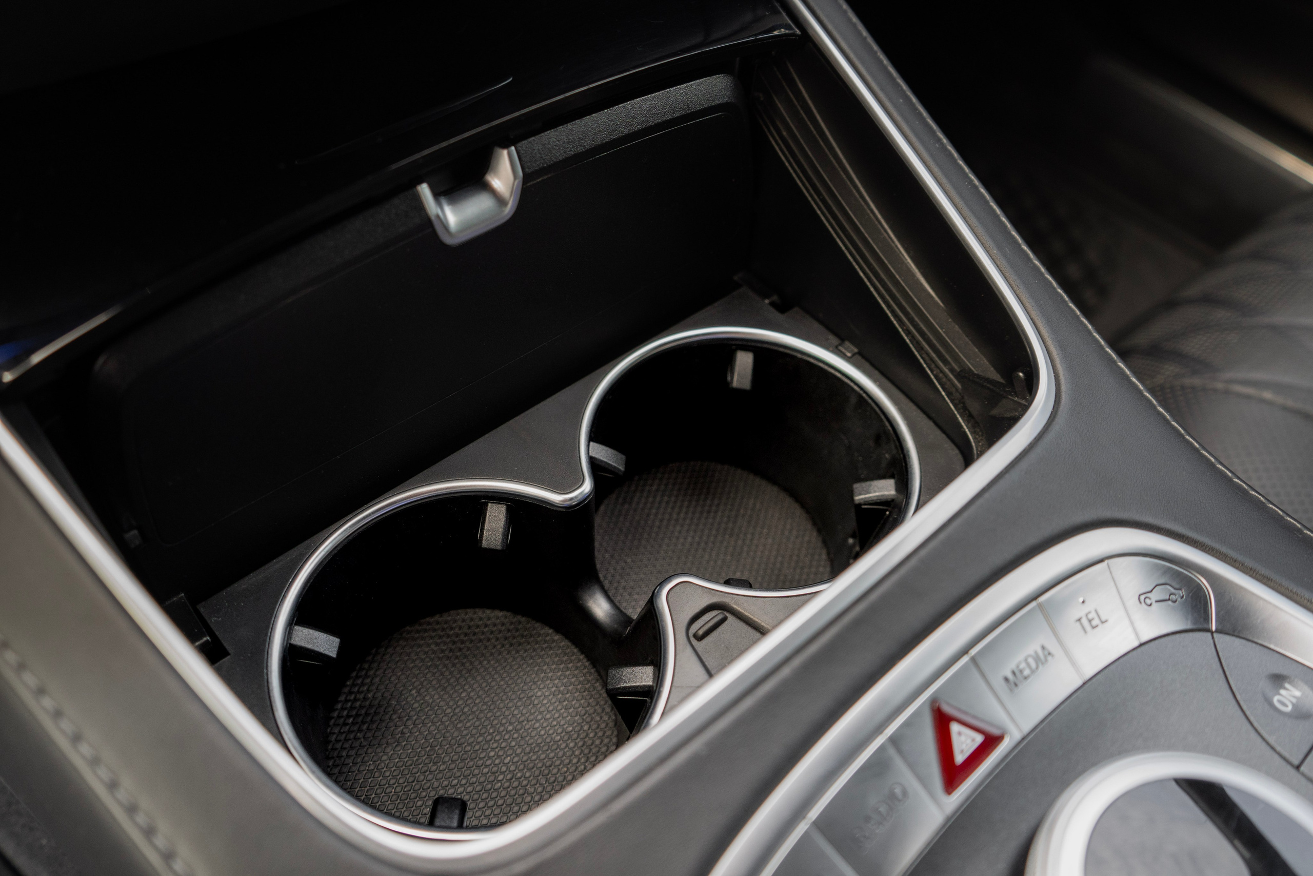 Mercedes S-class (W222)