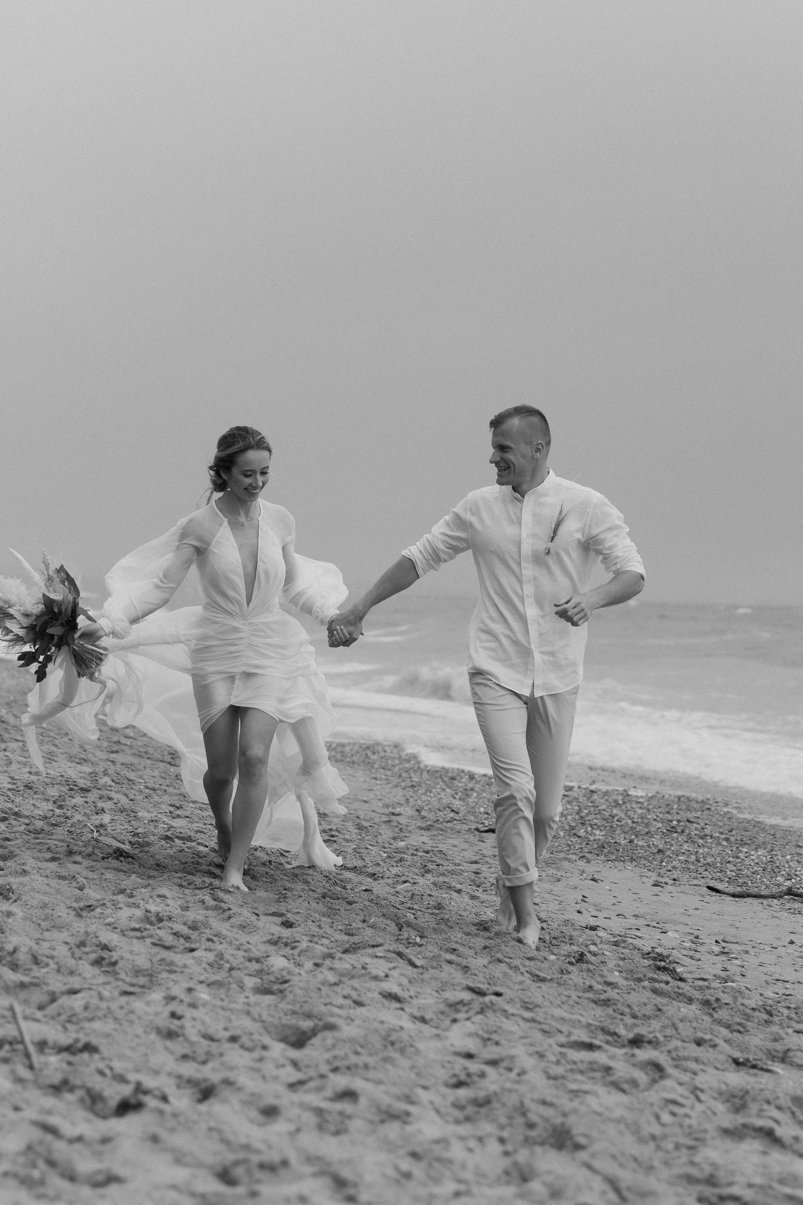 На берегу моря…. СВАДЕБНЫЙ ФОТОГРАФ В КРЫМУ И СЕВАСТОПОЛЕ