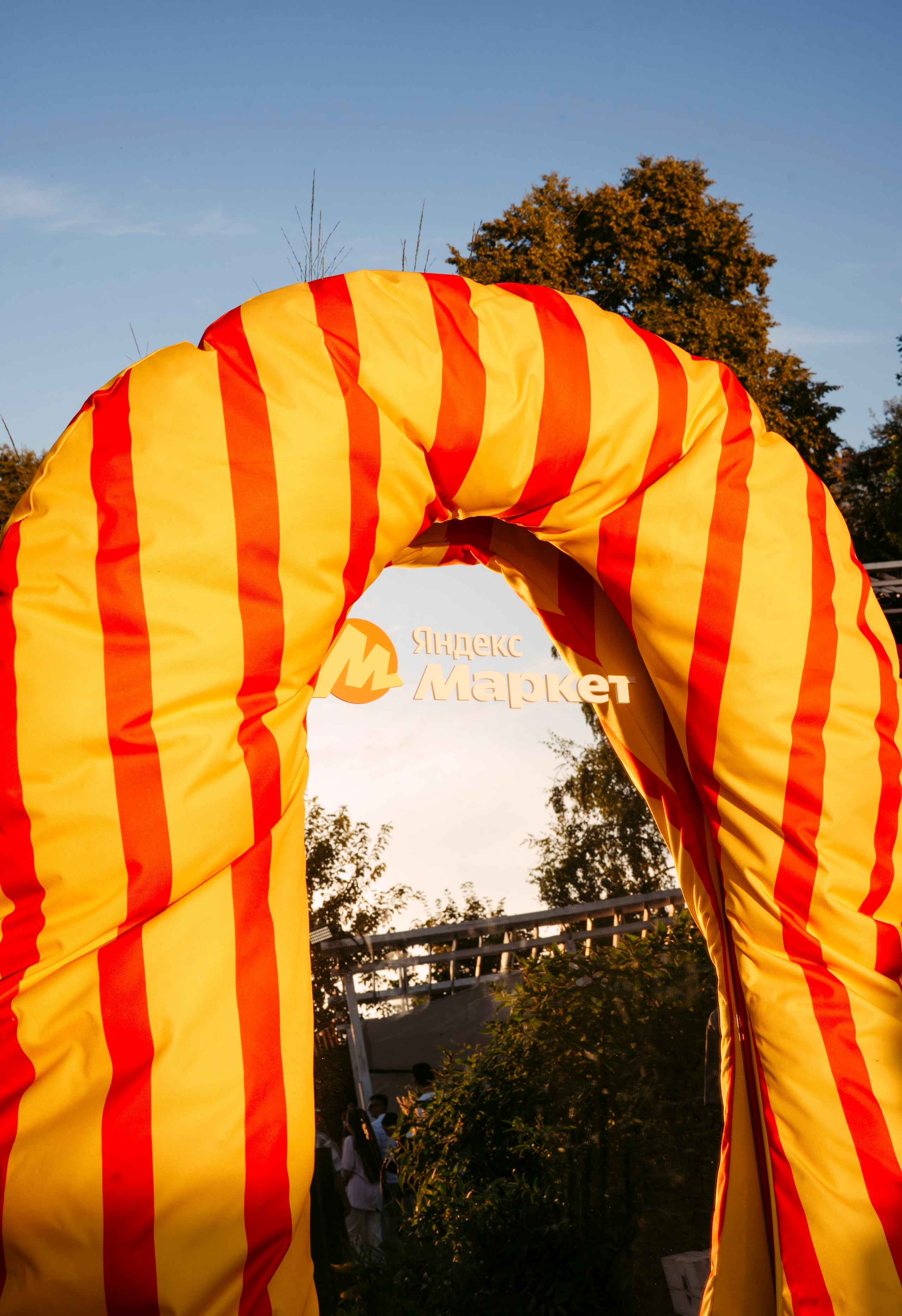 Маркет Маркета. Казань / 2025. Саша Копылов, фотограф в Казани