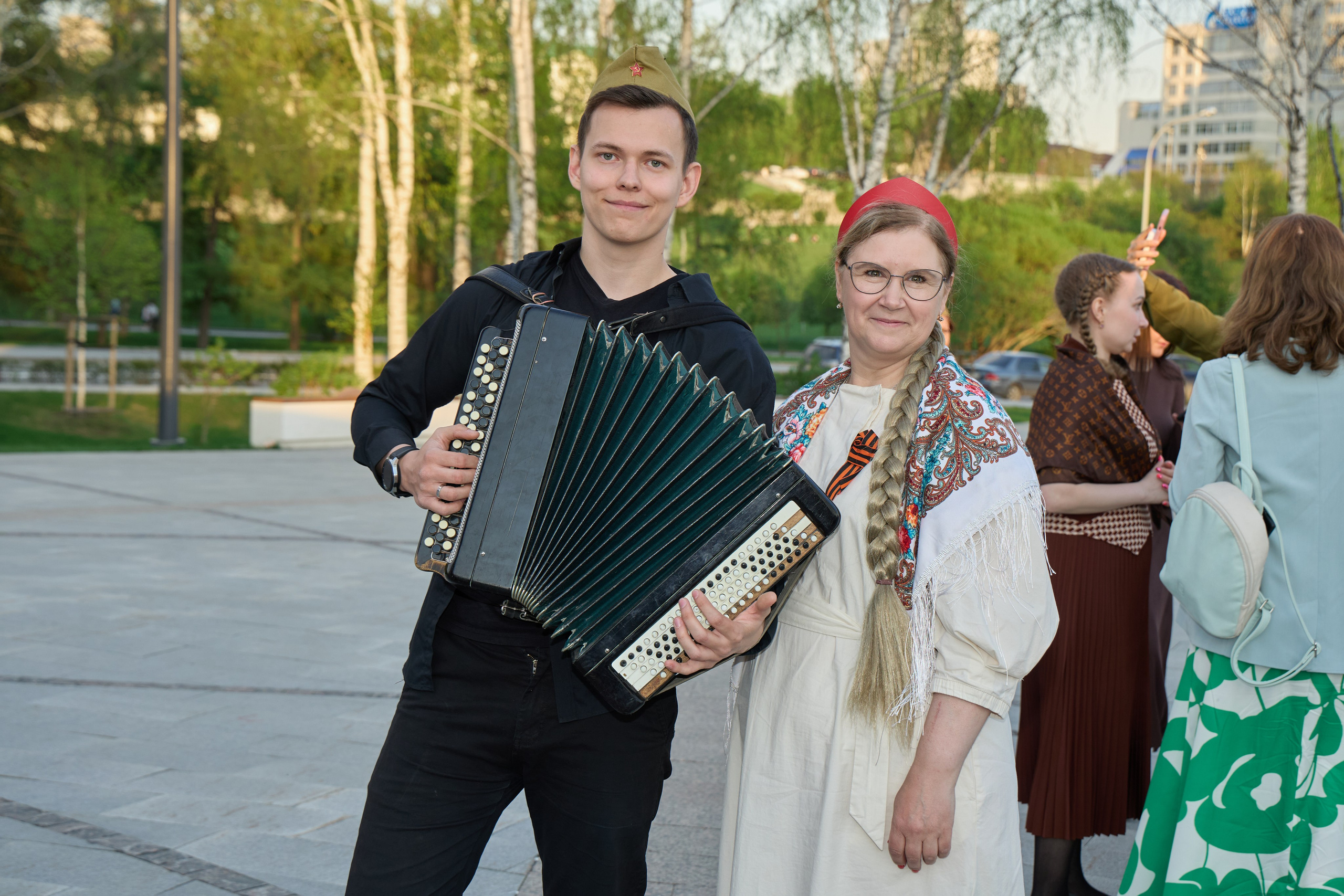 Катюши поют в Екатеринбурге. Главная