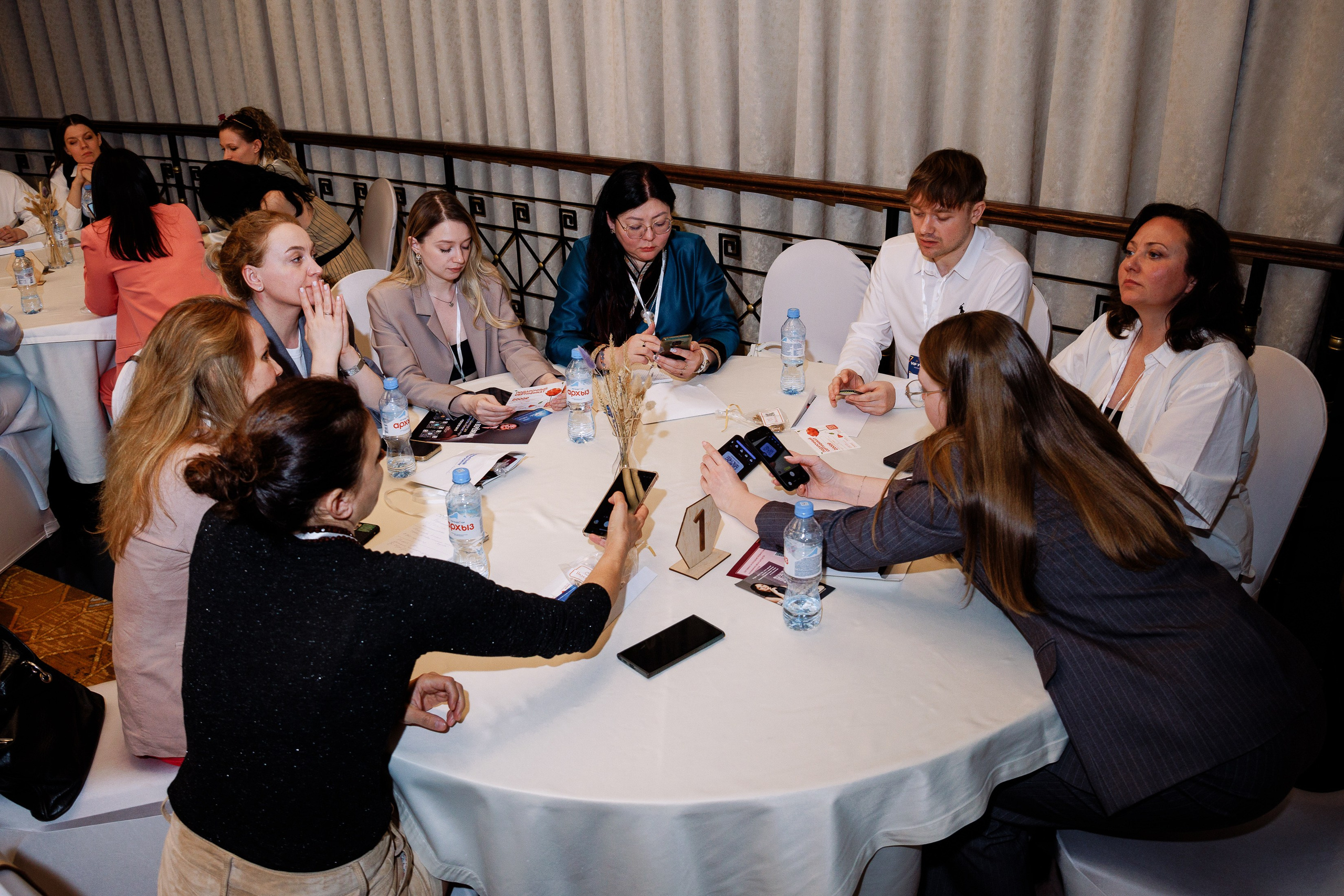 Закрытый нетворкинг. Фотограф Юлия Мальцева