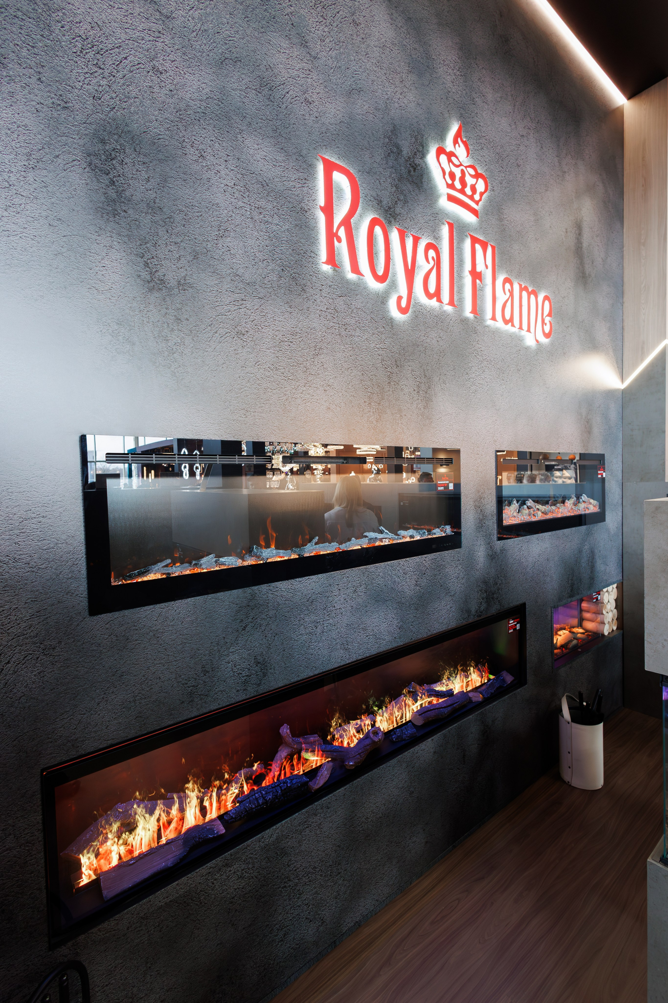 Выставка Royal Flame. Фотосъёмка для бизнеса — предметное фото, репортаж с мероприятий, портреты людей, съёмка интерьера и экстерьера