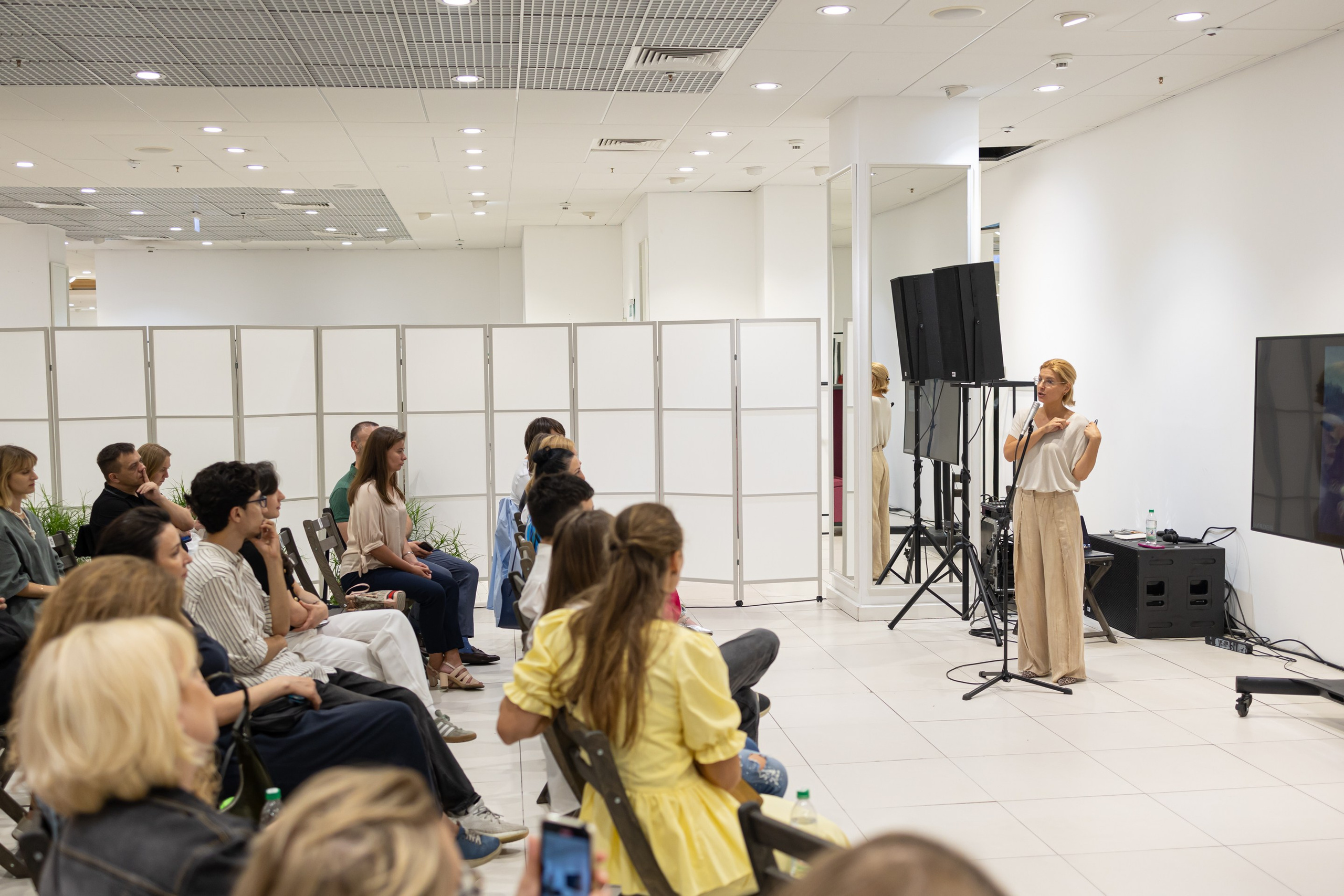 Конференция продюссерского центра Freedom. VICTORIA SHU