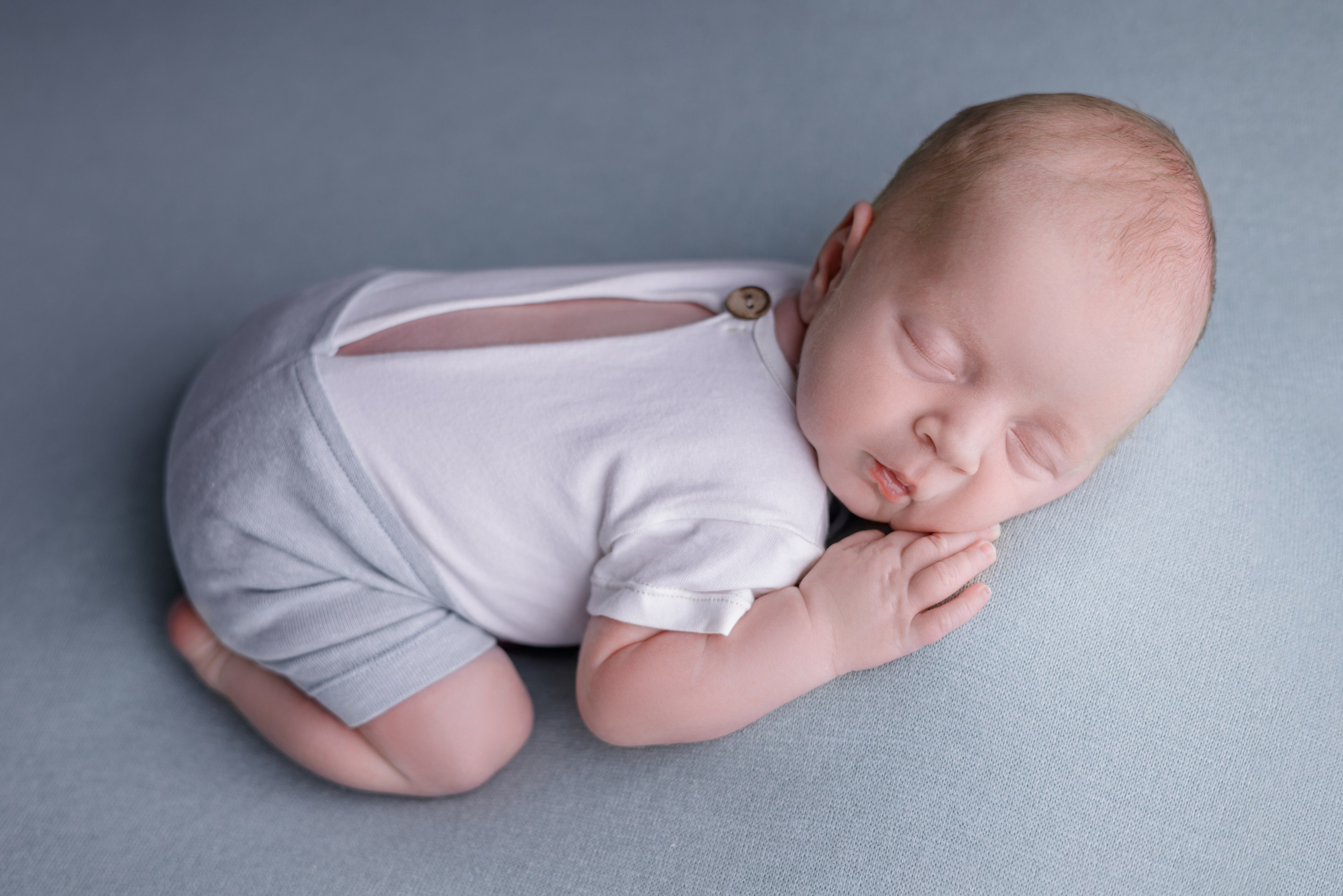 Данил. Евгения Горбунова фотограф новорожденных в Новом Уренгое