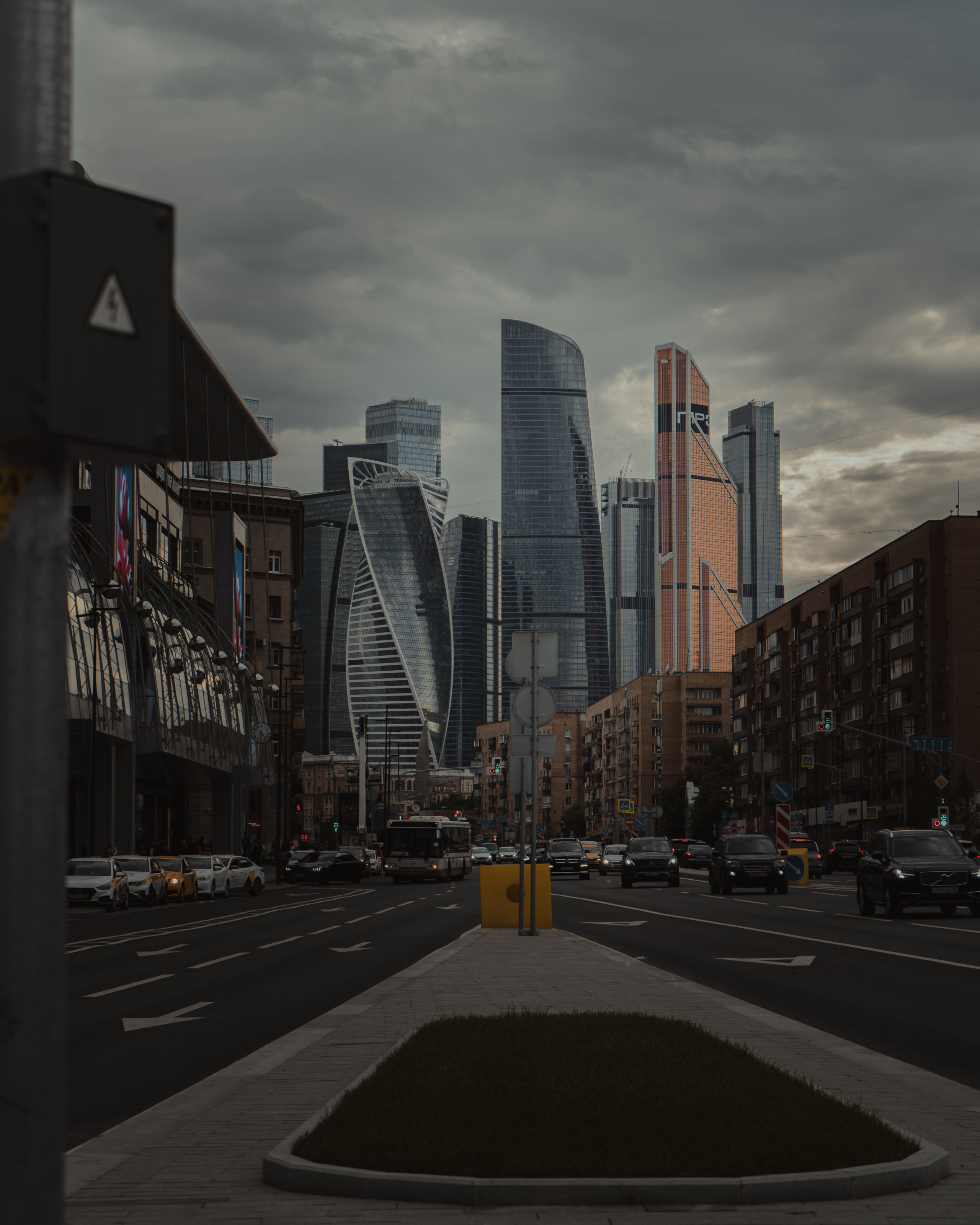 Портфолио. NOIZOMAX Художественный фотограф в Дубай